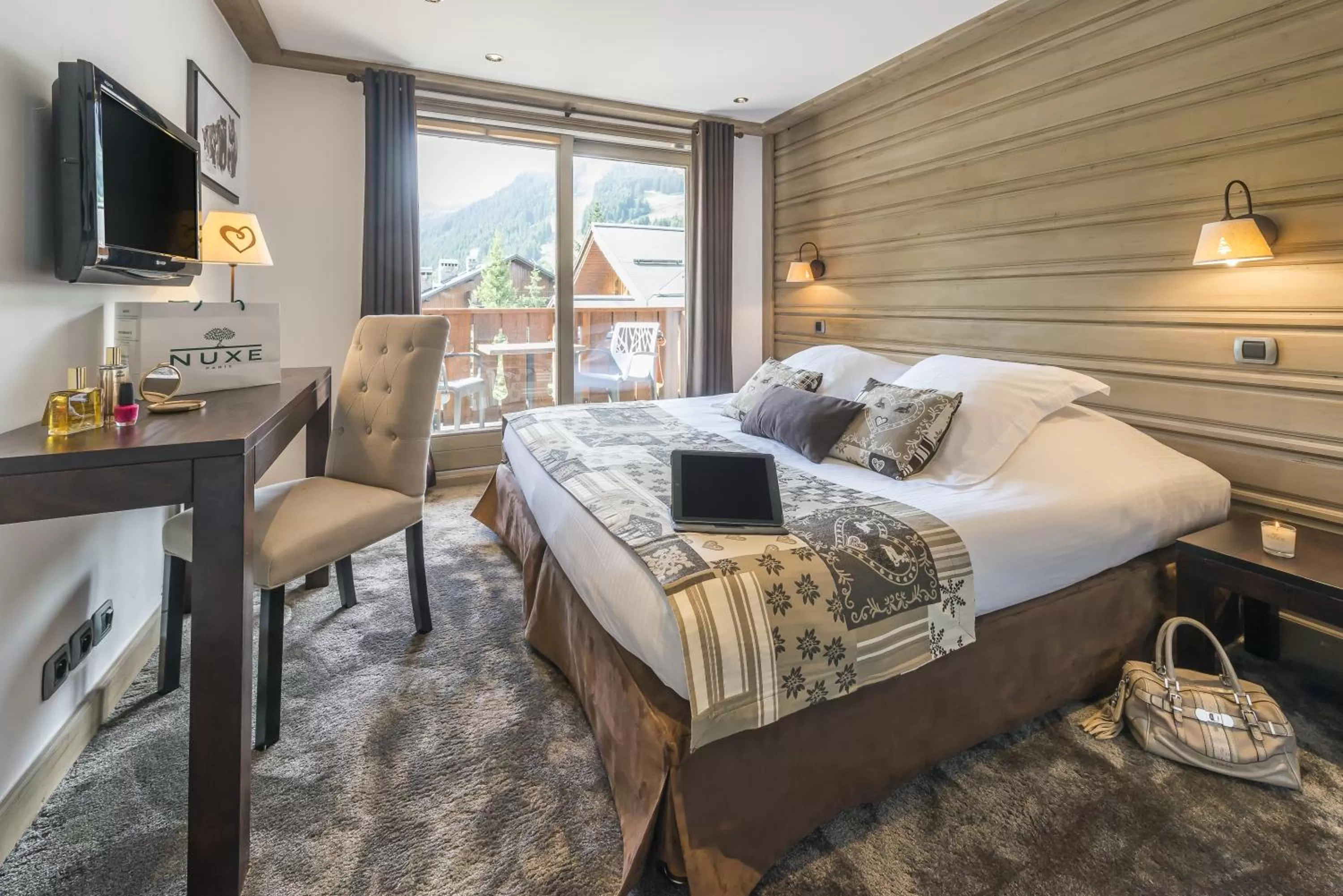 Photo of the whole room, Bed in Hotel La Chaudanne