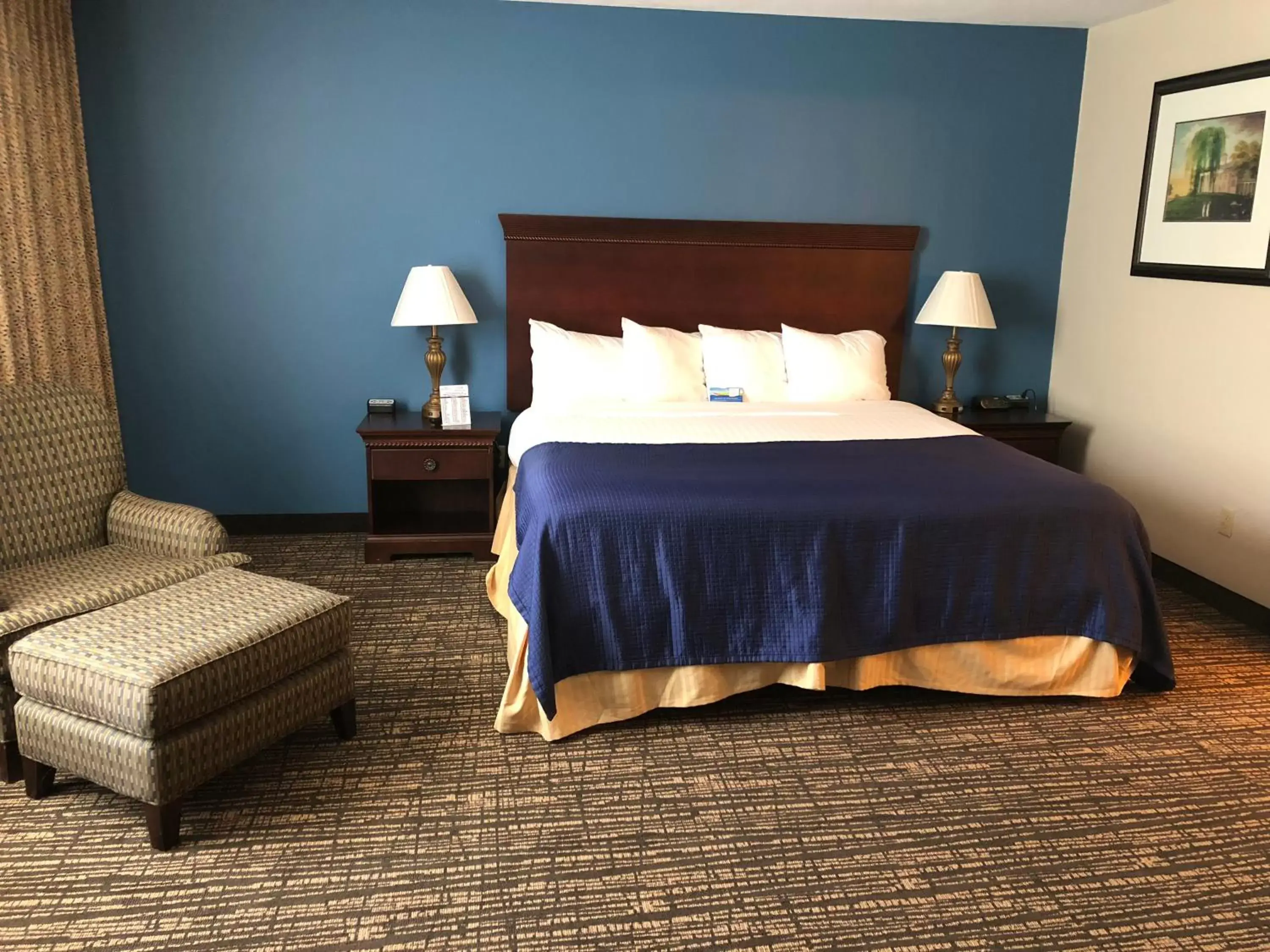 Bed in Baymont by Wyndham Washington