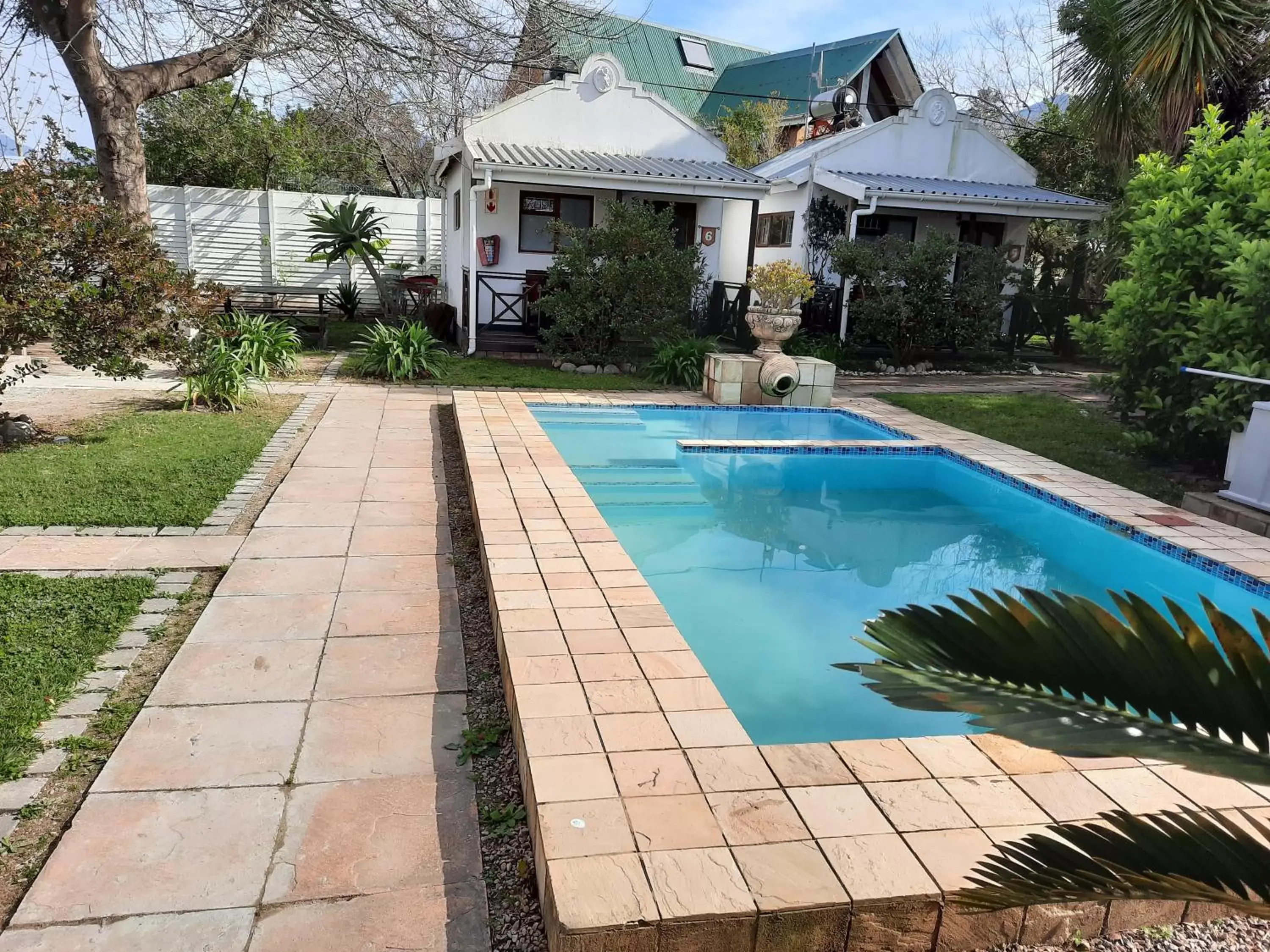 Swimming Pool in Alpine Inn