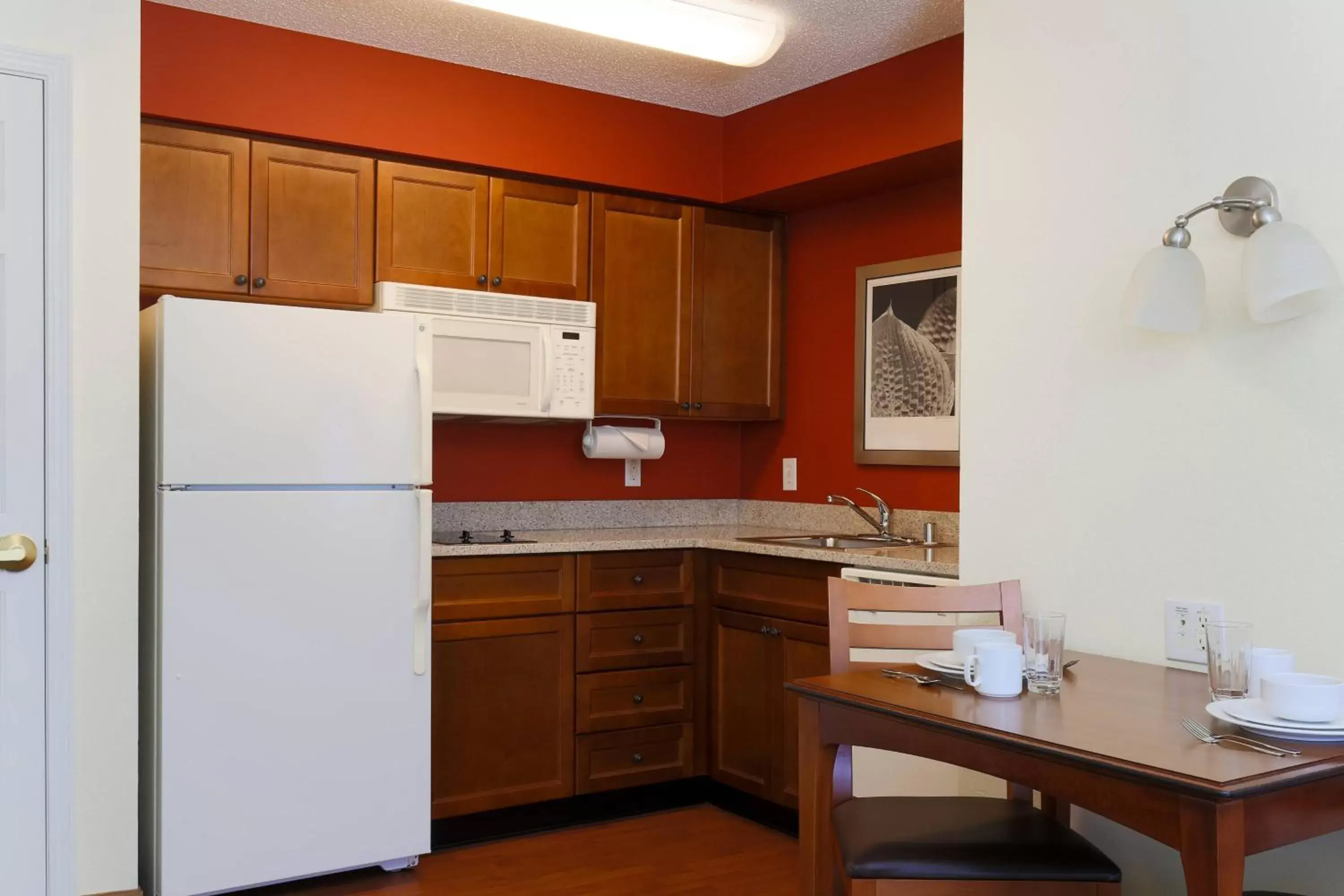 Bedroom, Kitchen/Kitchenette in Residence Inn by Marriott Fort Smith