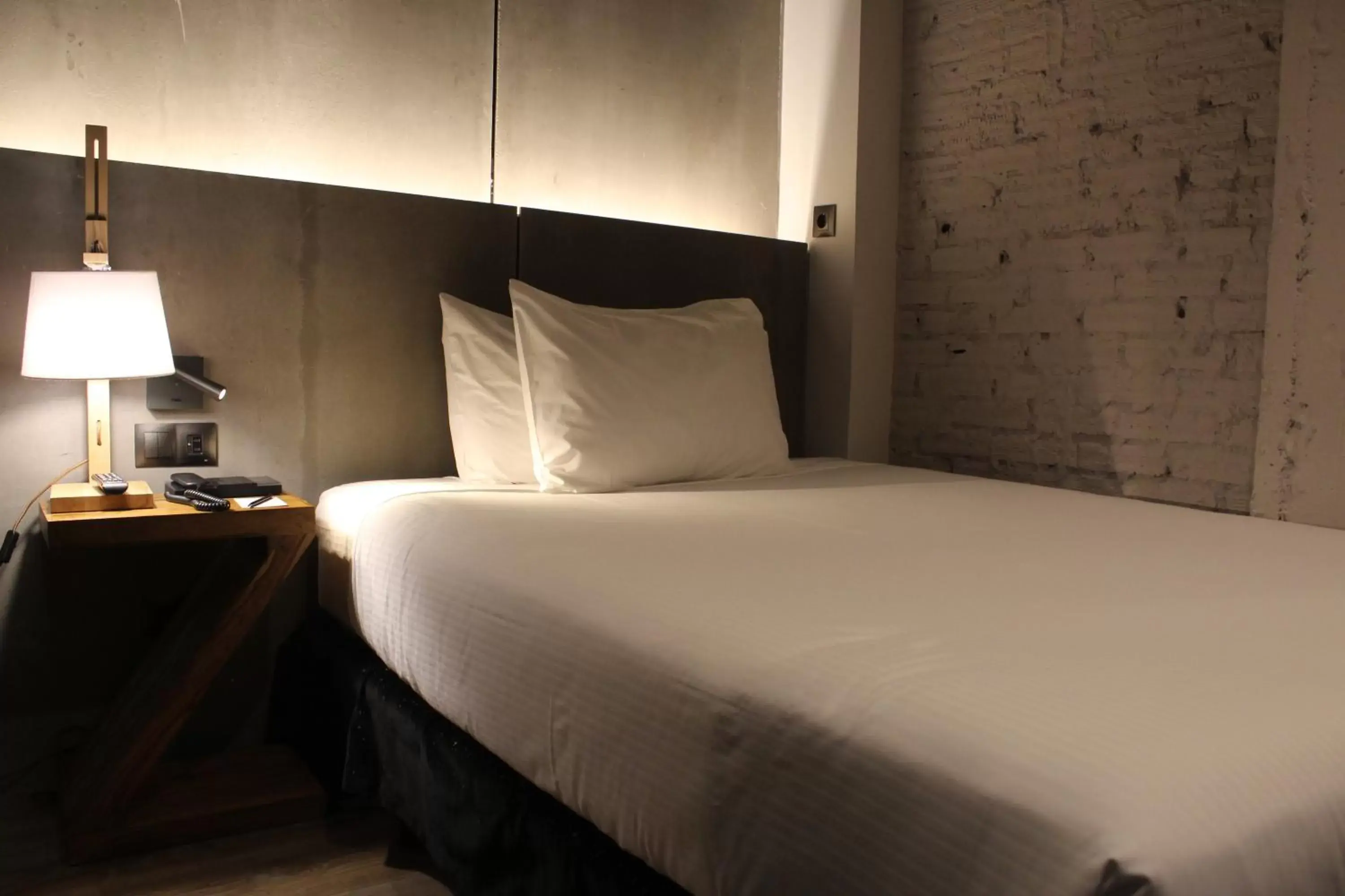 Bed in Hotel Tayko Bilbao