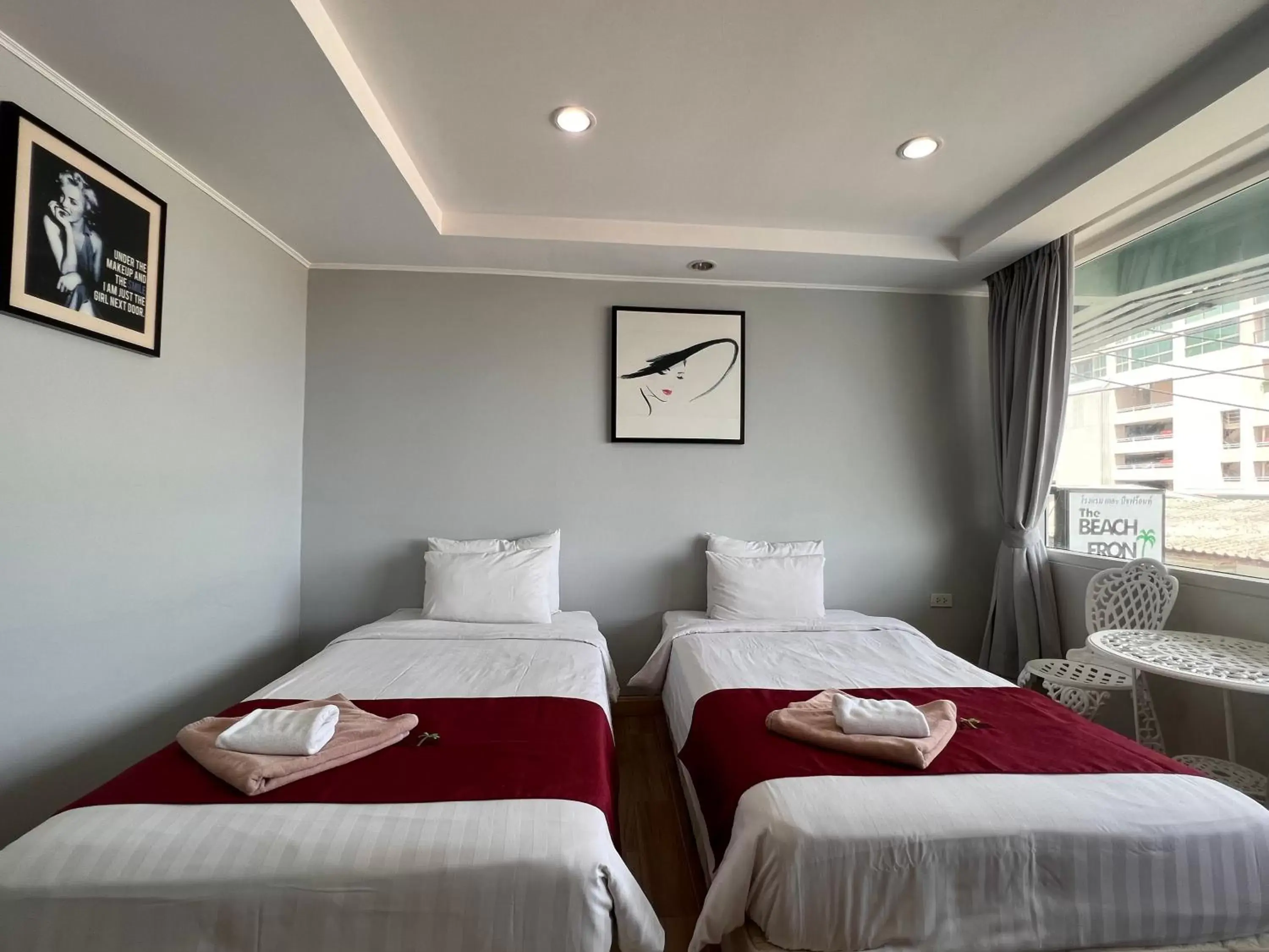 Deluxe Twin Room in The Beach Front Resort, Pattaya Deluxe Twin Room in The Beach Front Resort, Pattaya