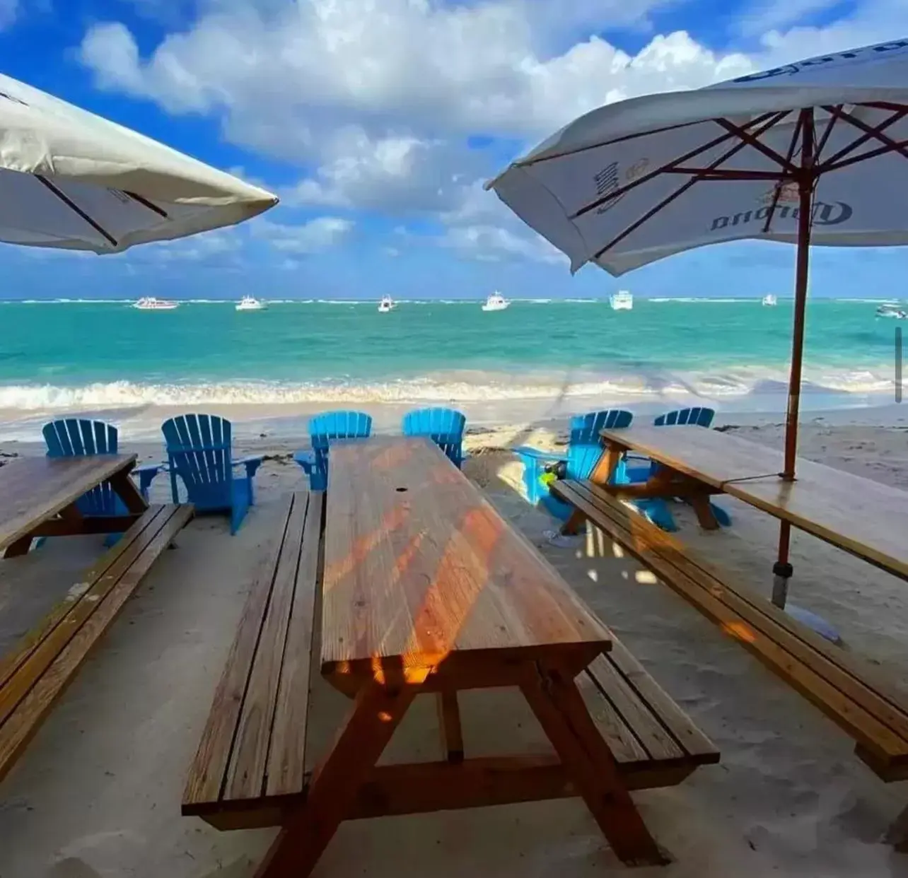 Restaurant/places to eat in LOS CORALES VILLAS and SUITES - BEACH CLUB, SPA, RESTAURANTS