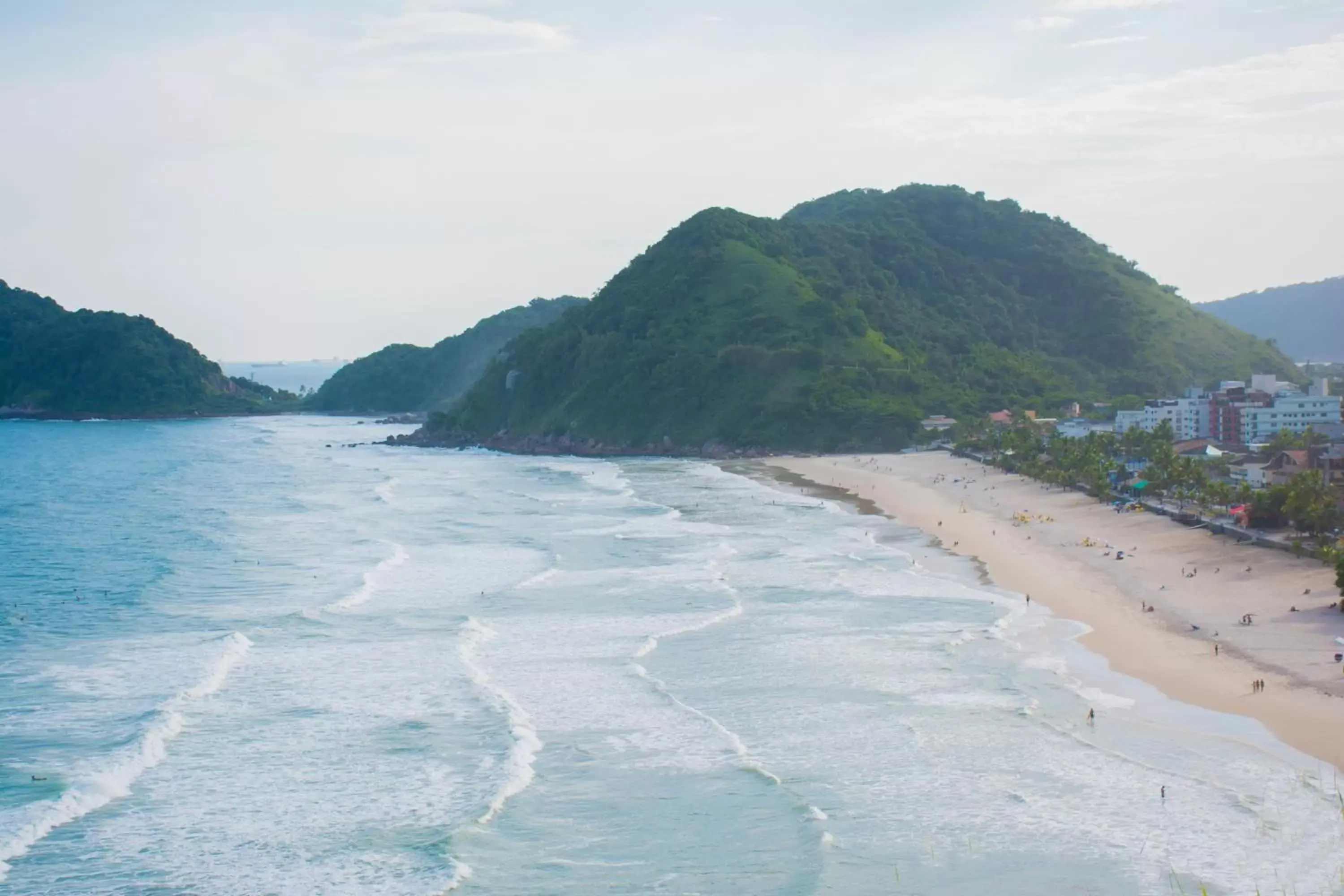 Beach in Strand Hotel Guarujá Frente Mar