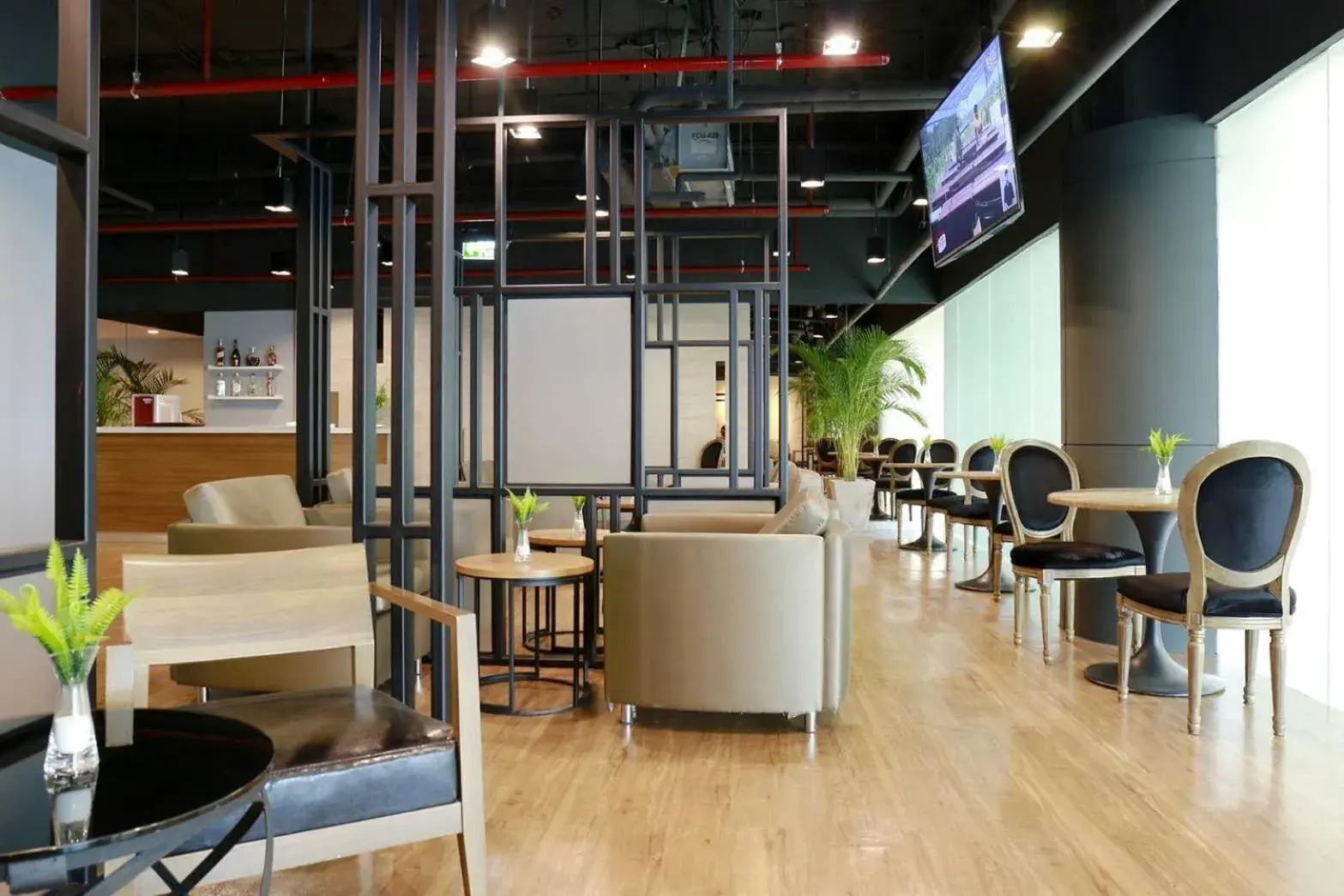 Lounge or bar in Sleep Box by Miracle -Booked on Hourly Basis Lounge or bar in Sleep Box by Miracle -Booked on Hourly Basis