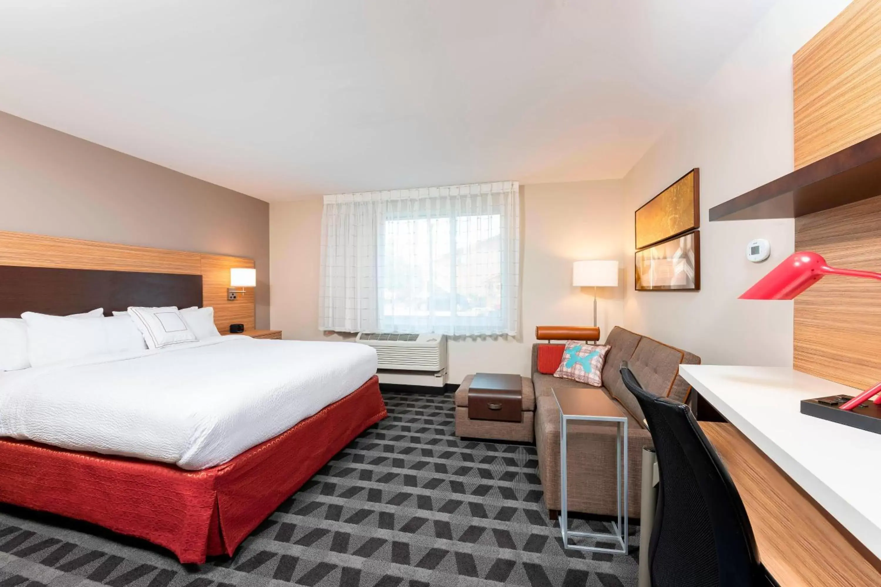 Bedroom, Bed in TownePlace Suites by Marriott Louisville North