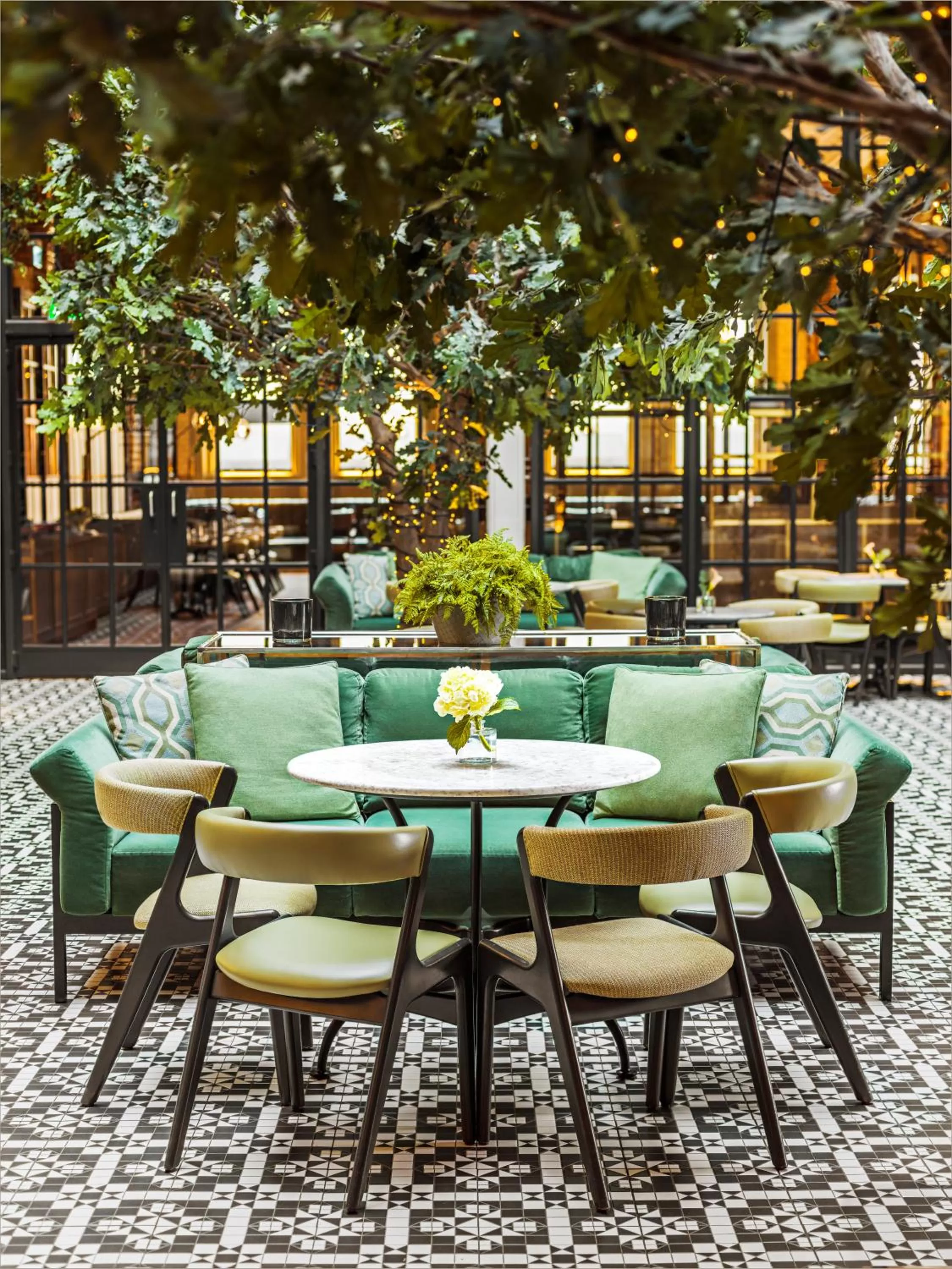 Lounge or bar in Kimpton Clocktower by IHG