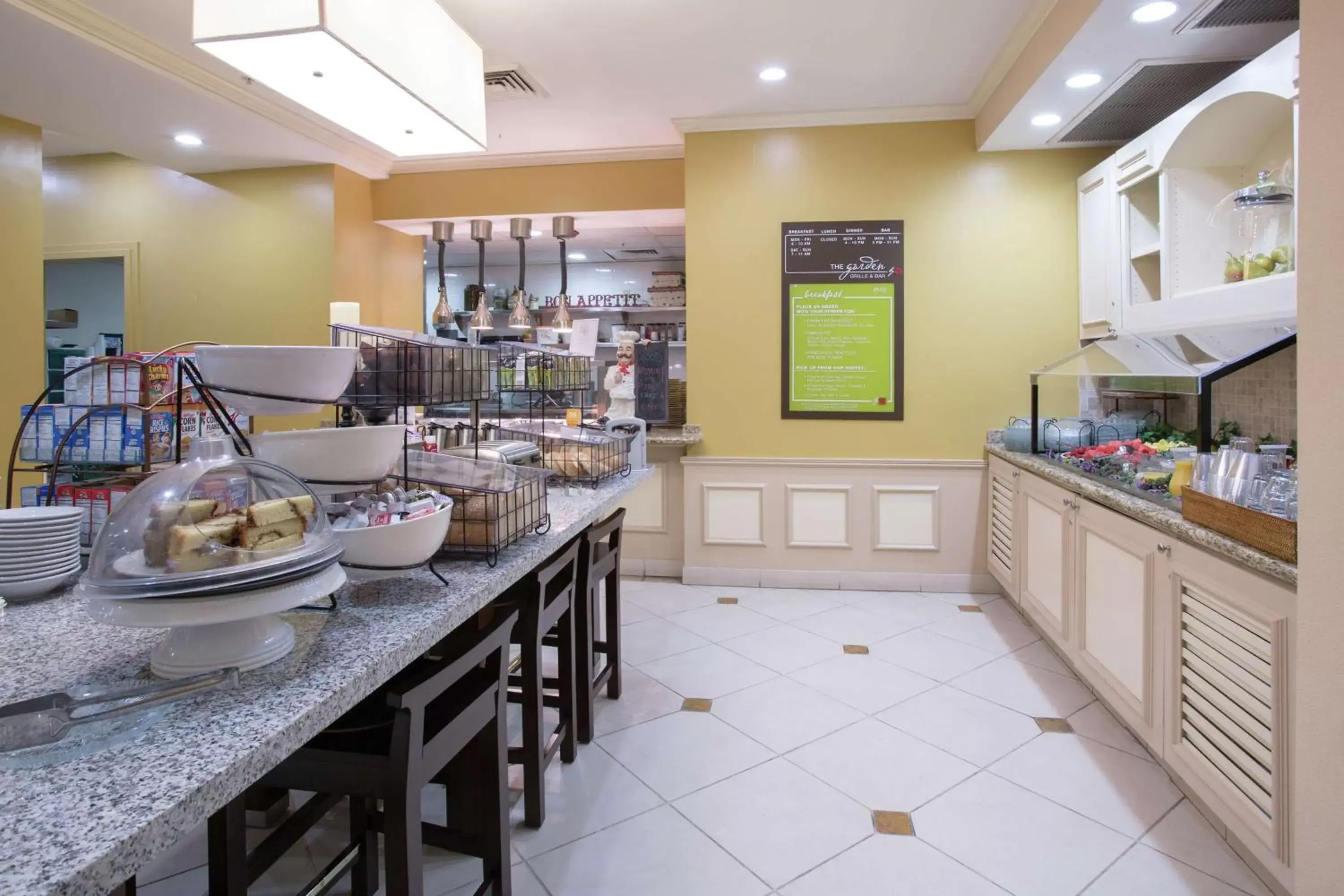 Dining area, Restaurant/Places to Eat in Hilton Garden Inn Phoenix/Avondale