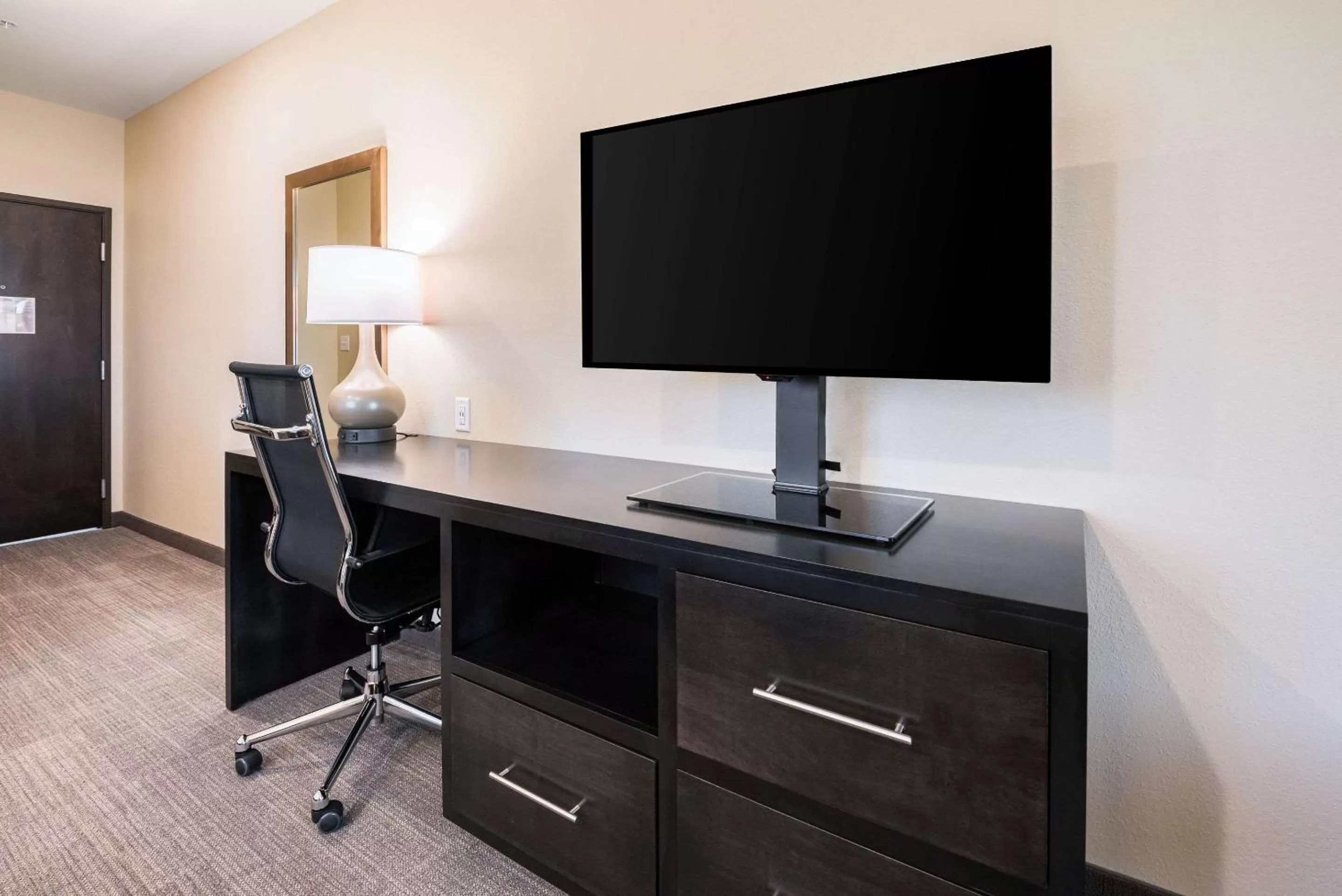 Photo of the whole room in Comfort Suites Marysville Columbus - Northwest