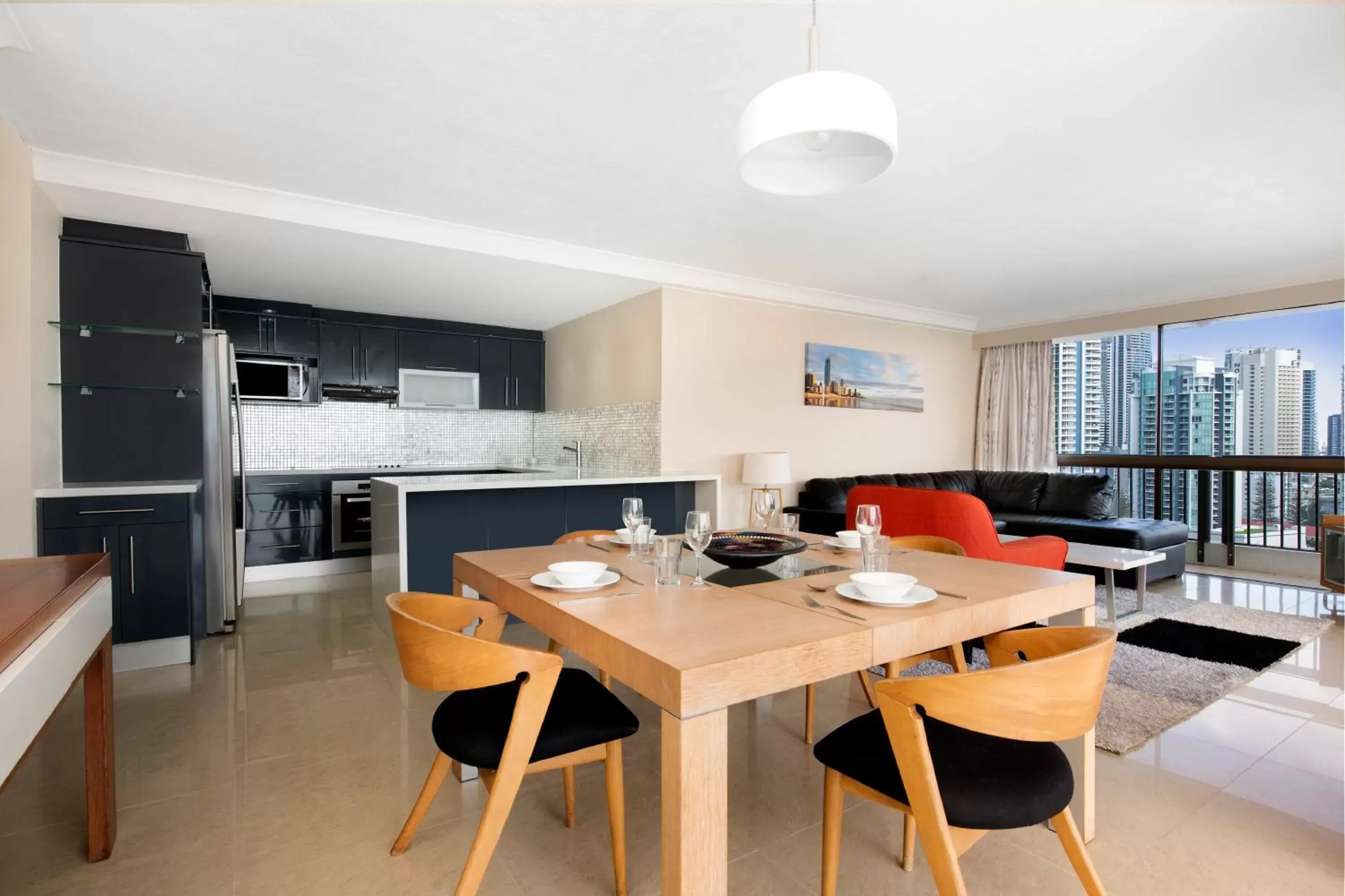 Kitchen or kitchenette, Dining Area in BreakFree Longbeach Resort