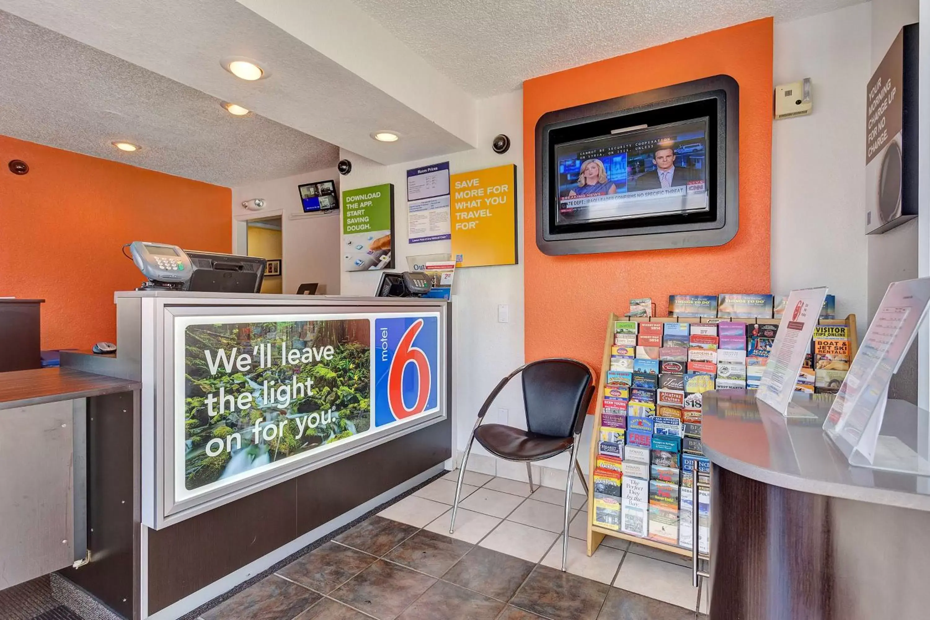 Communal lounge/ TV room, Lobby/Reception in Motel 6-Santa Rosa, CA - South