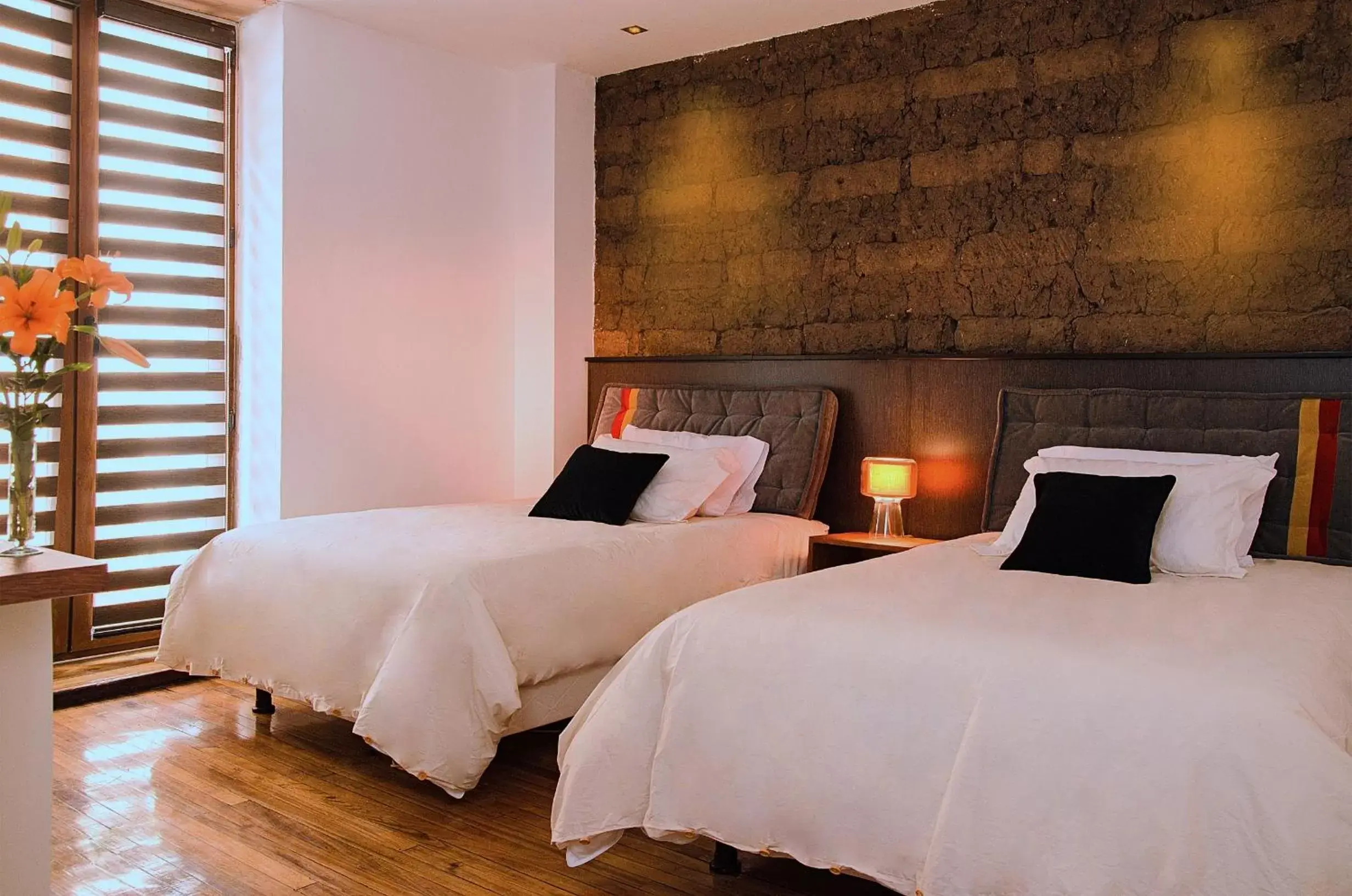 Twin Room with Balcony in Hotel Casa Gardenia Twin Room with Balcony in Hotel Casa Gardenia