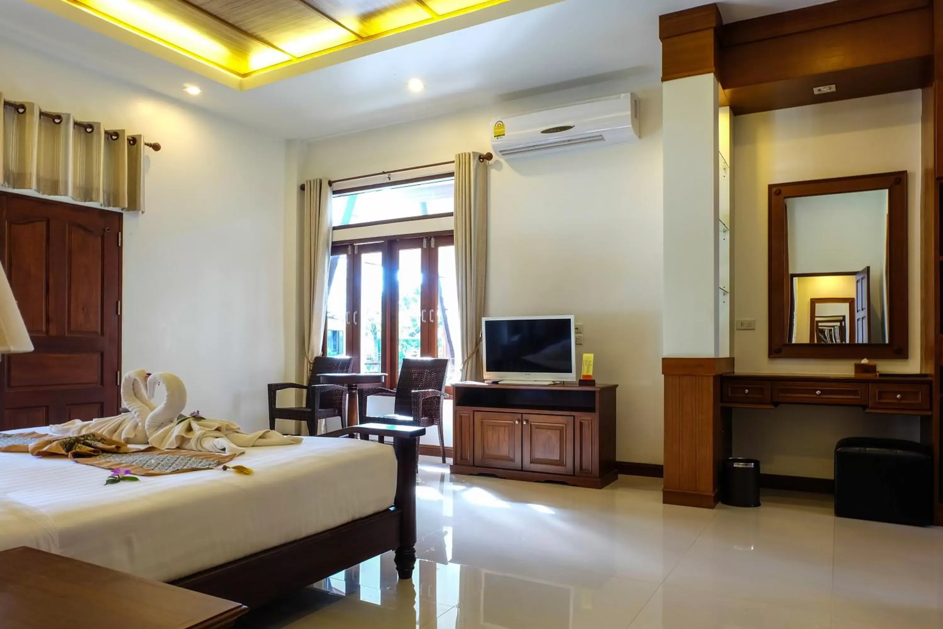 Bed in Bhu Tarn Koh Chang Resort & Spa Bed in Bhu Tarn Koh Chang Resort & Spa