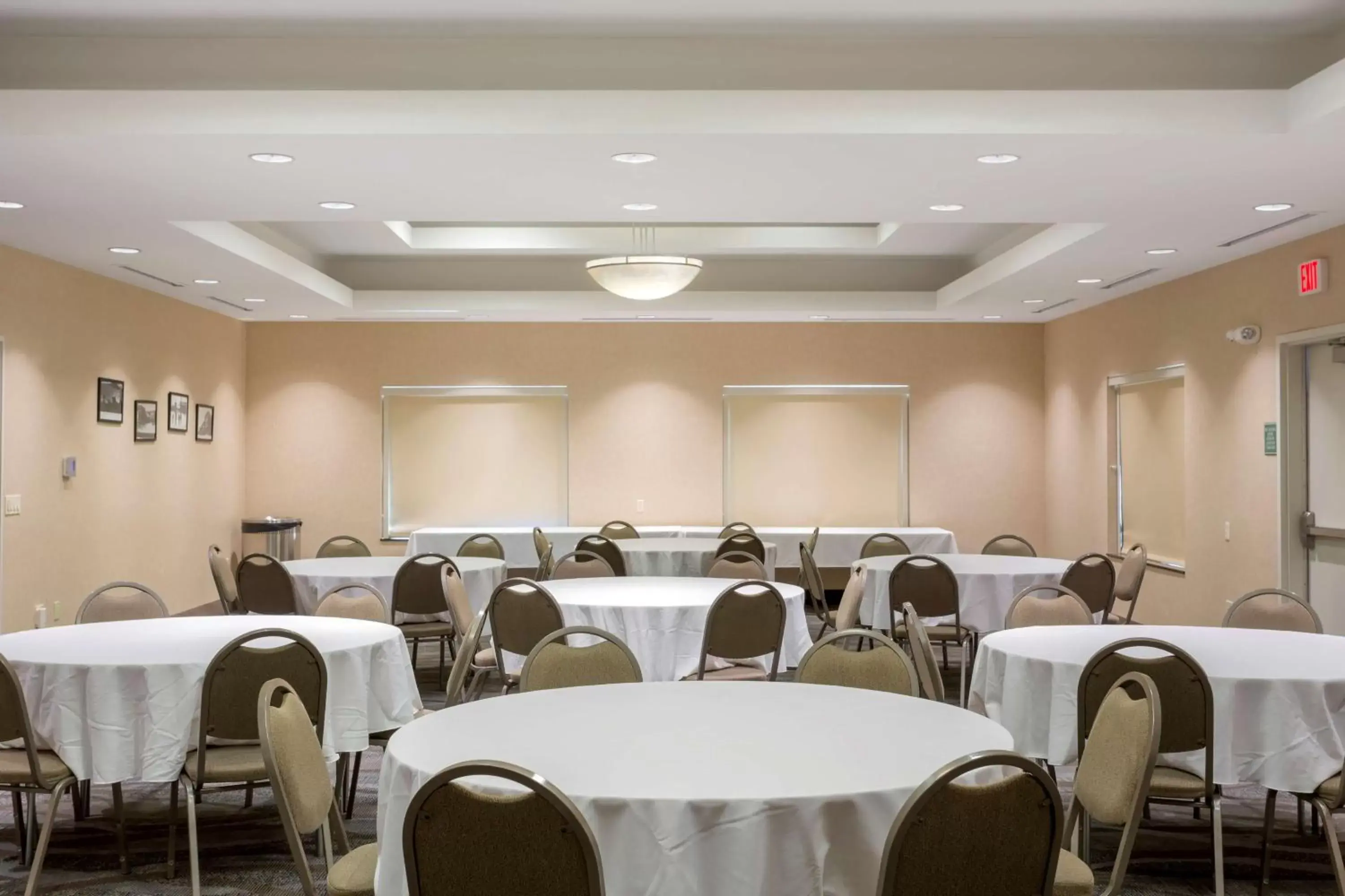 Banquet/Function facilities in Best Western PLUS Fossil Country Inn & Suites