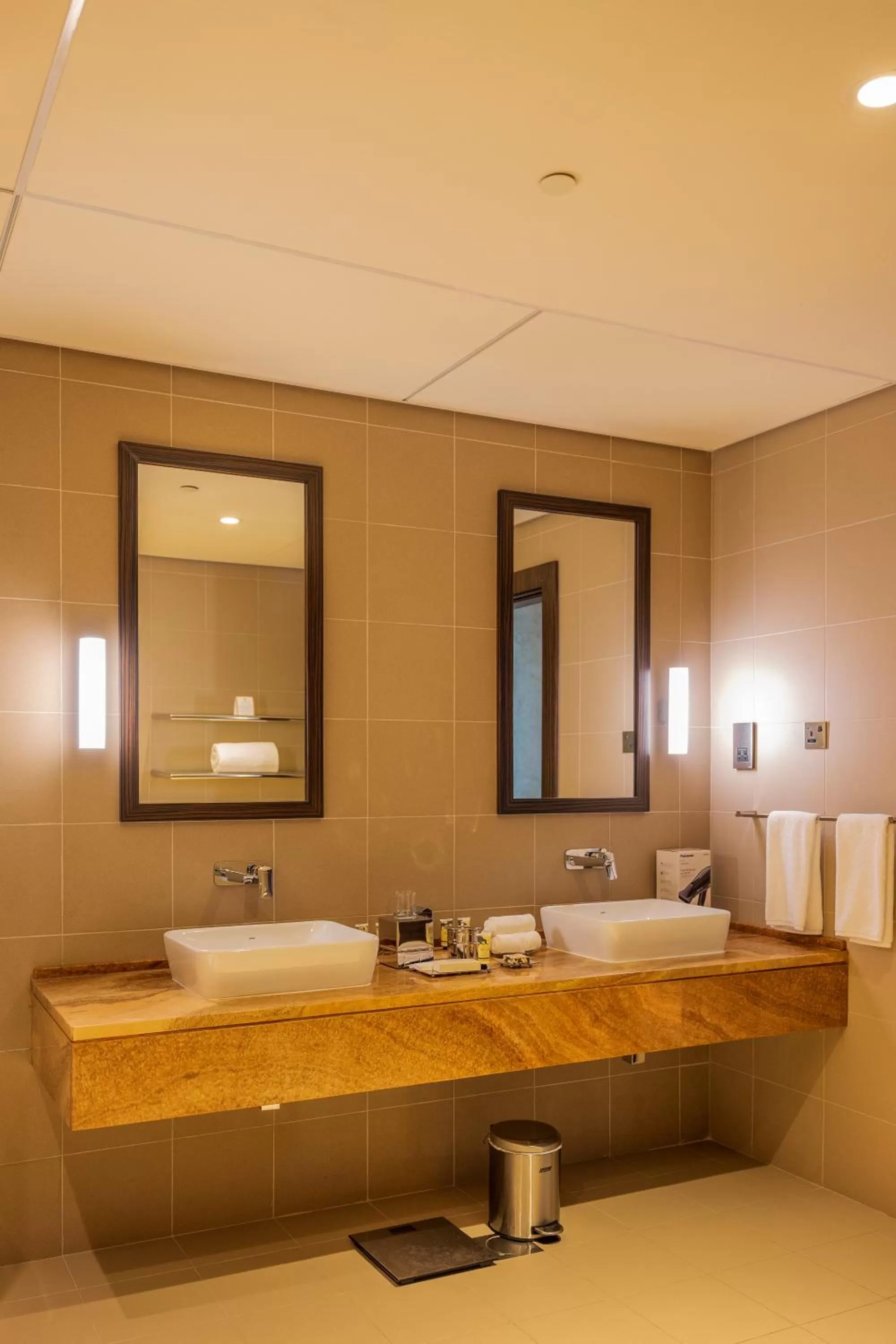 Bathroom in Remal Hotel & Villas Al Dhannah City