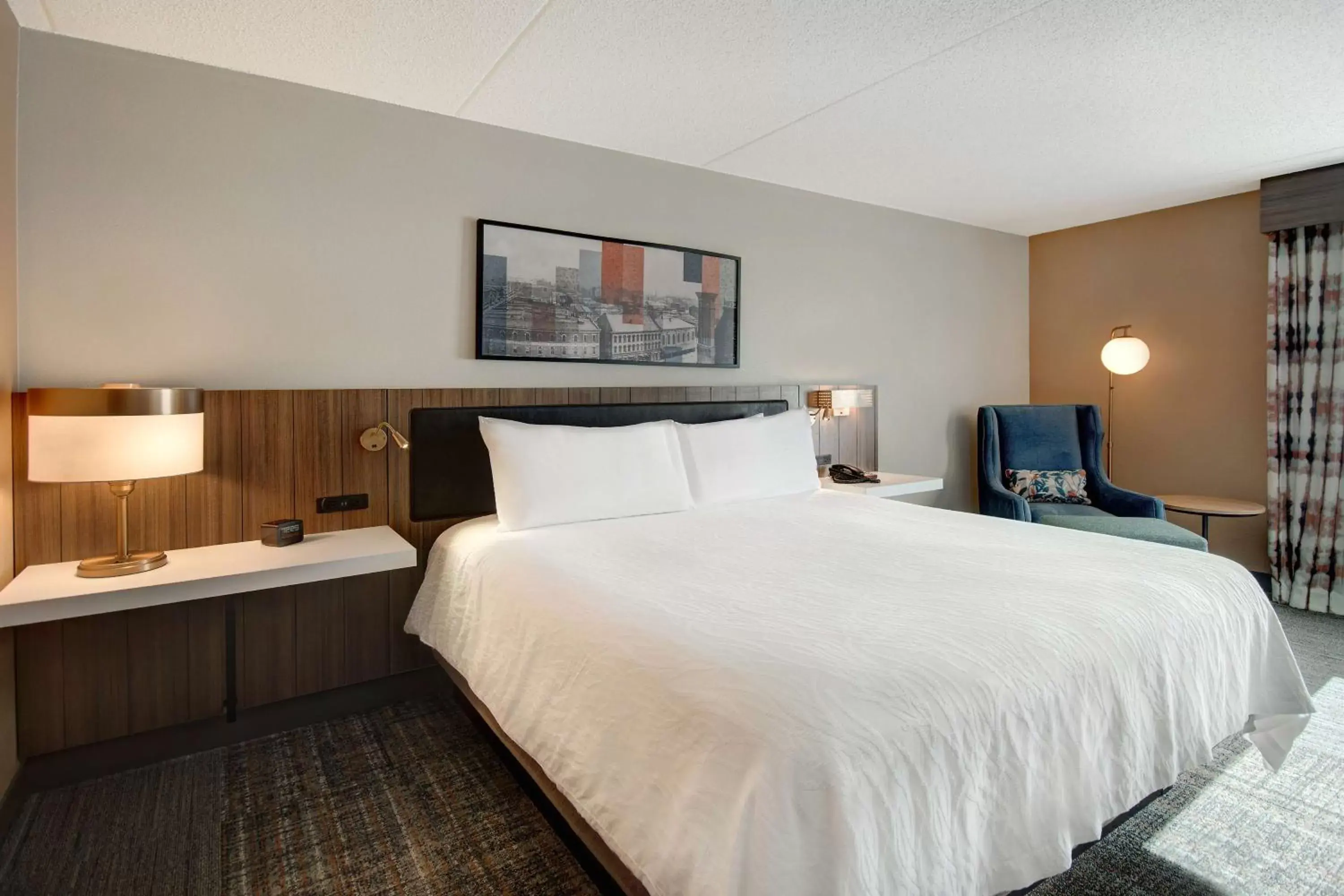 Bed in Hilton Garden Inn Terre Haute