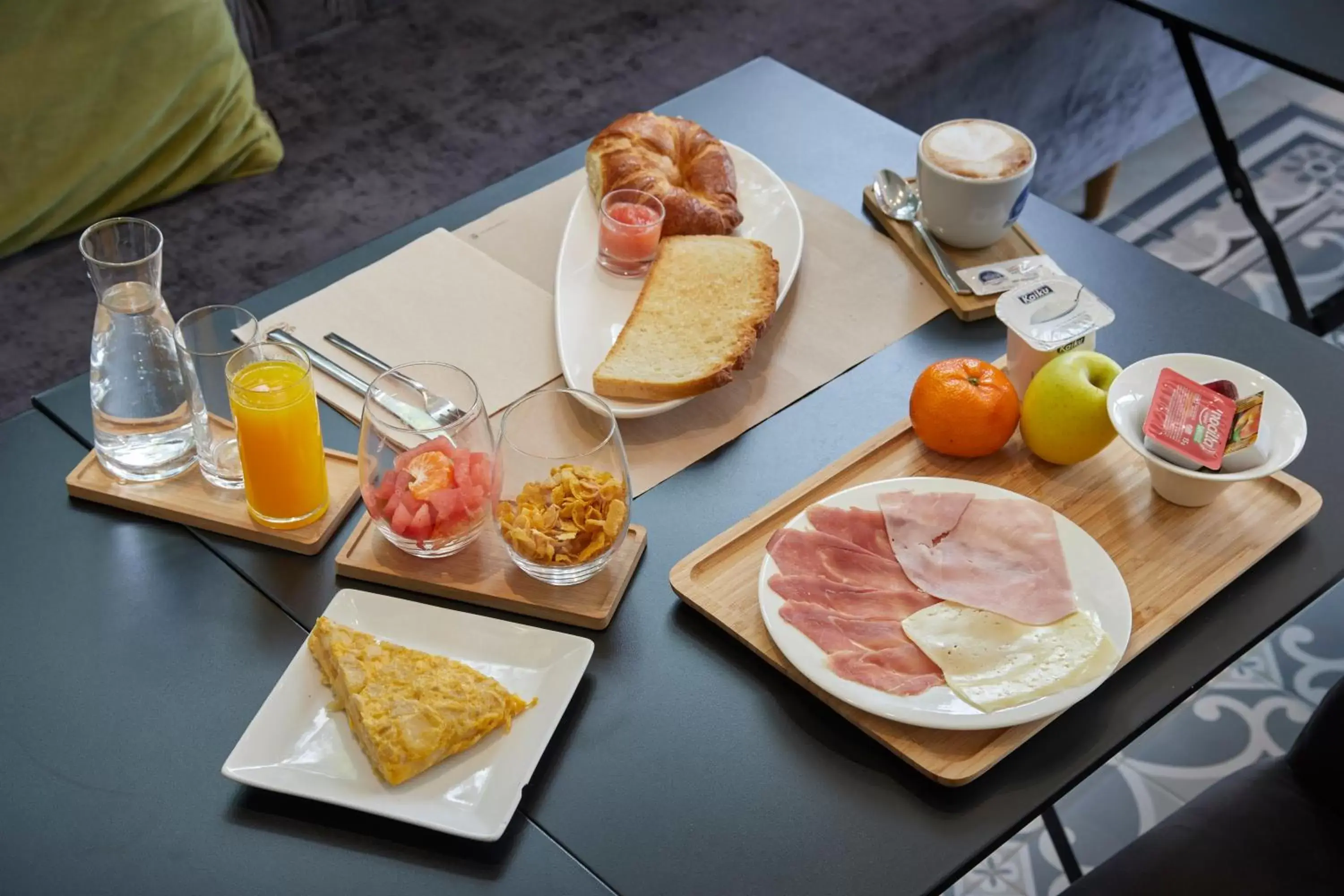 Breakfast in Hotel Iriguibel Huarte Pamplona