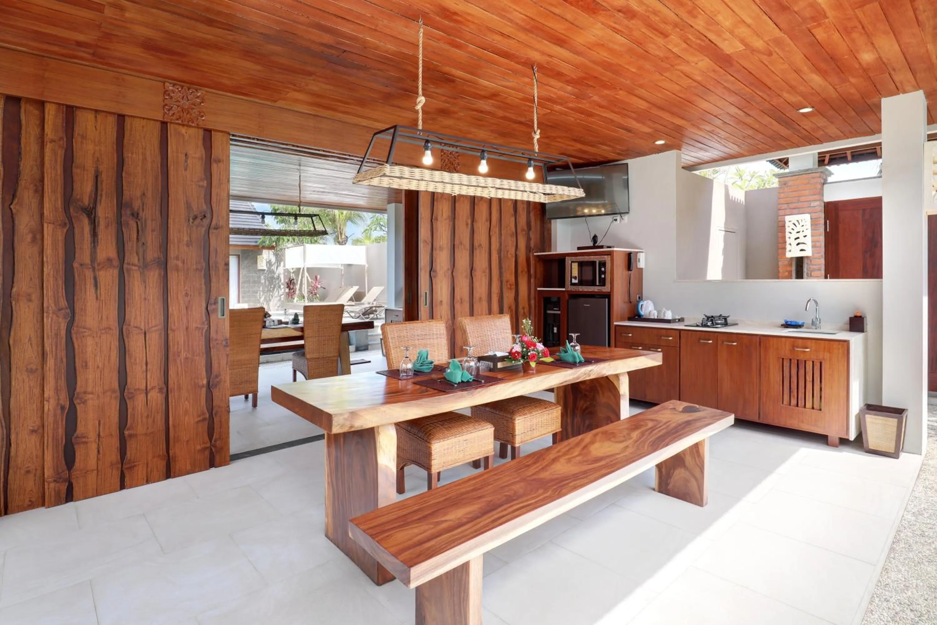 Kitchen or kitchenette in Lumbini Luxury Villas and Spa