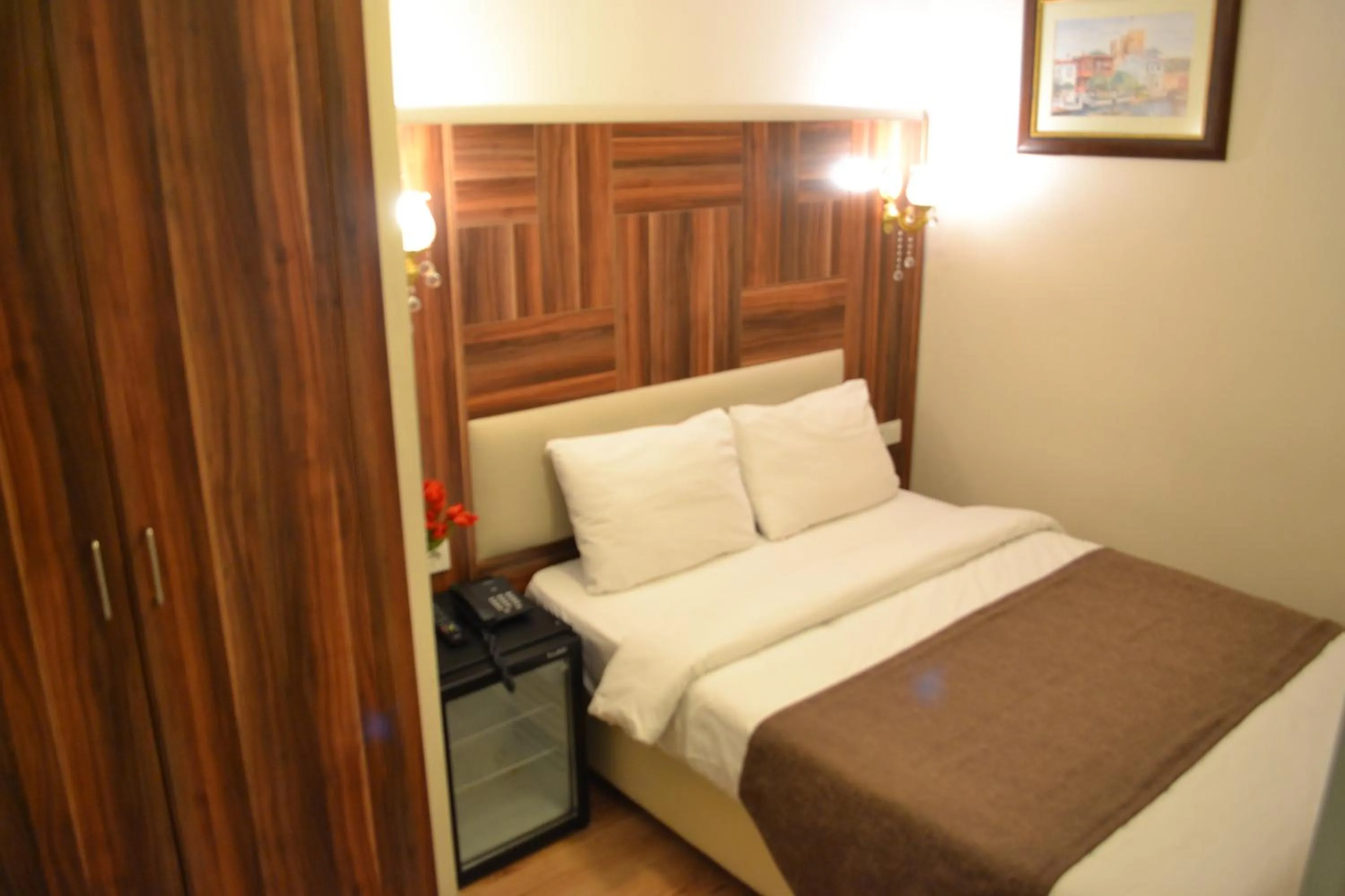 Bedroom, Bed in New Fatih Hotel