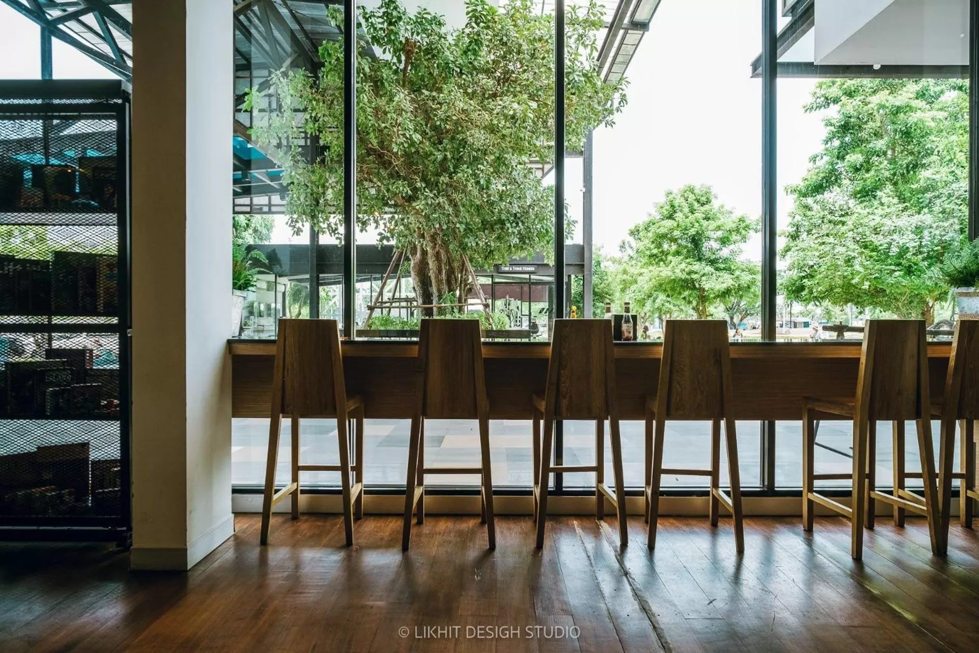 Restaurant/places to eat in The VELO'S Hotel and Pumptrack