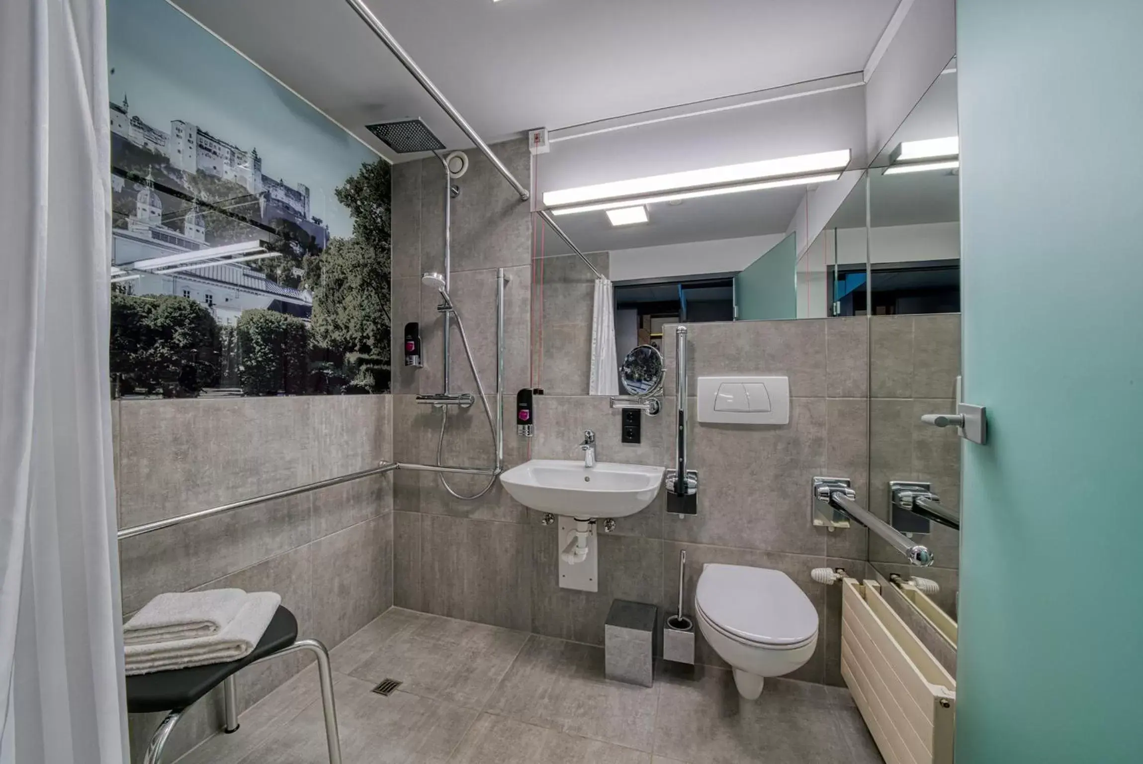 Bathroom in FourSide Hotel Salzburg