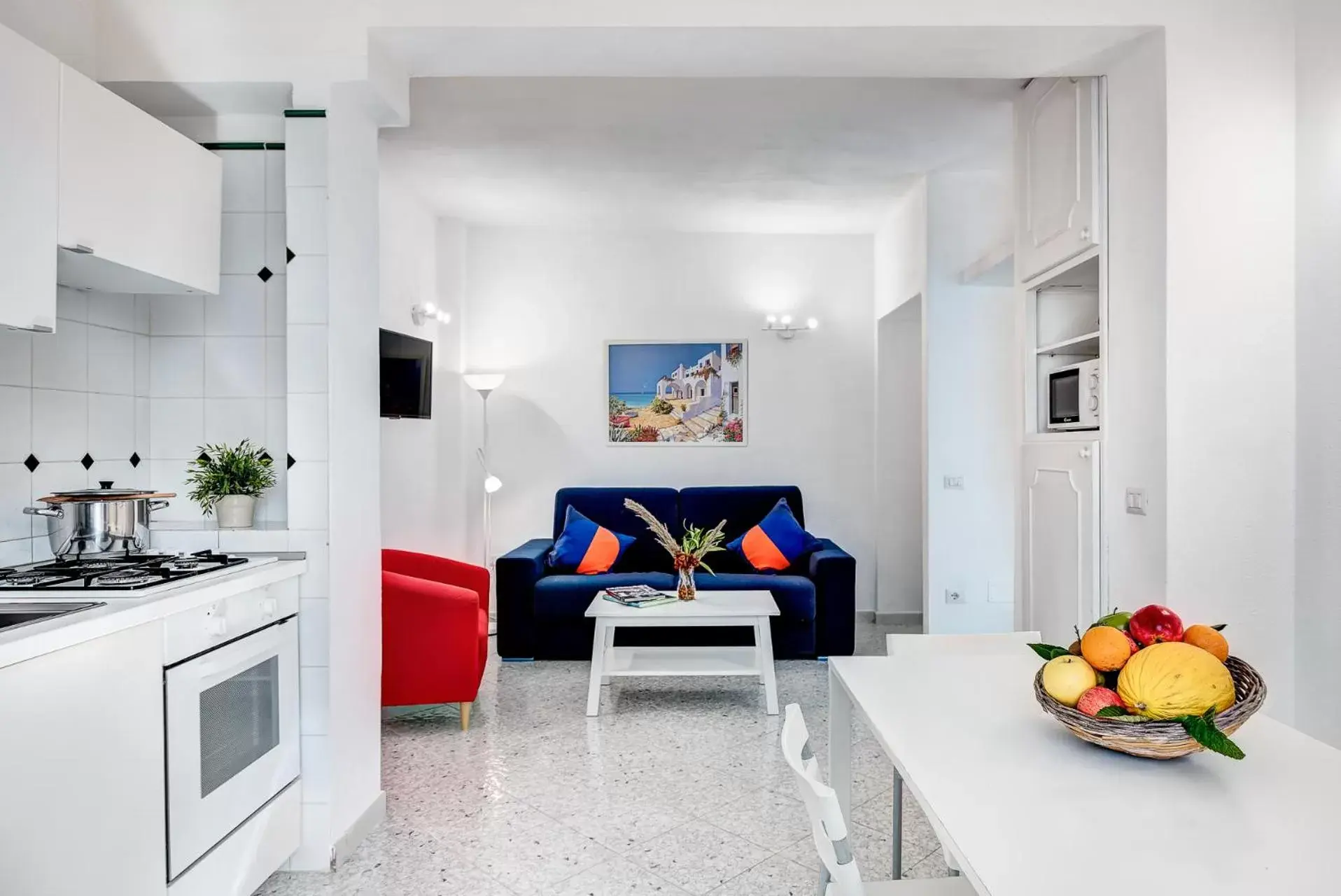 Kitchen or kitchenette, Seating Area in Gocce Di Capri Resort