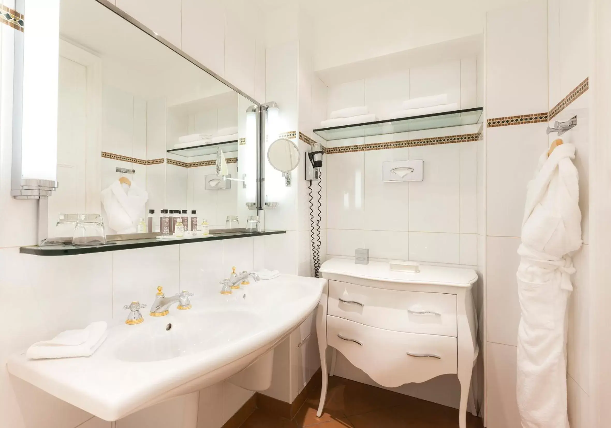 Bathroom in Hotel Claridge Paris