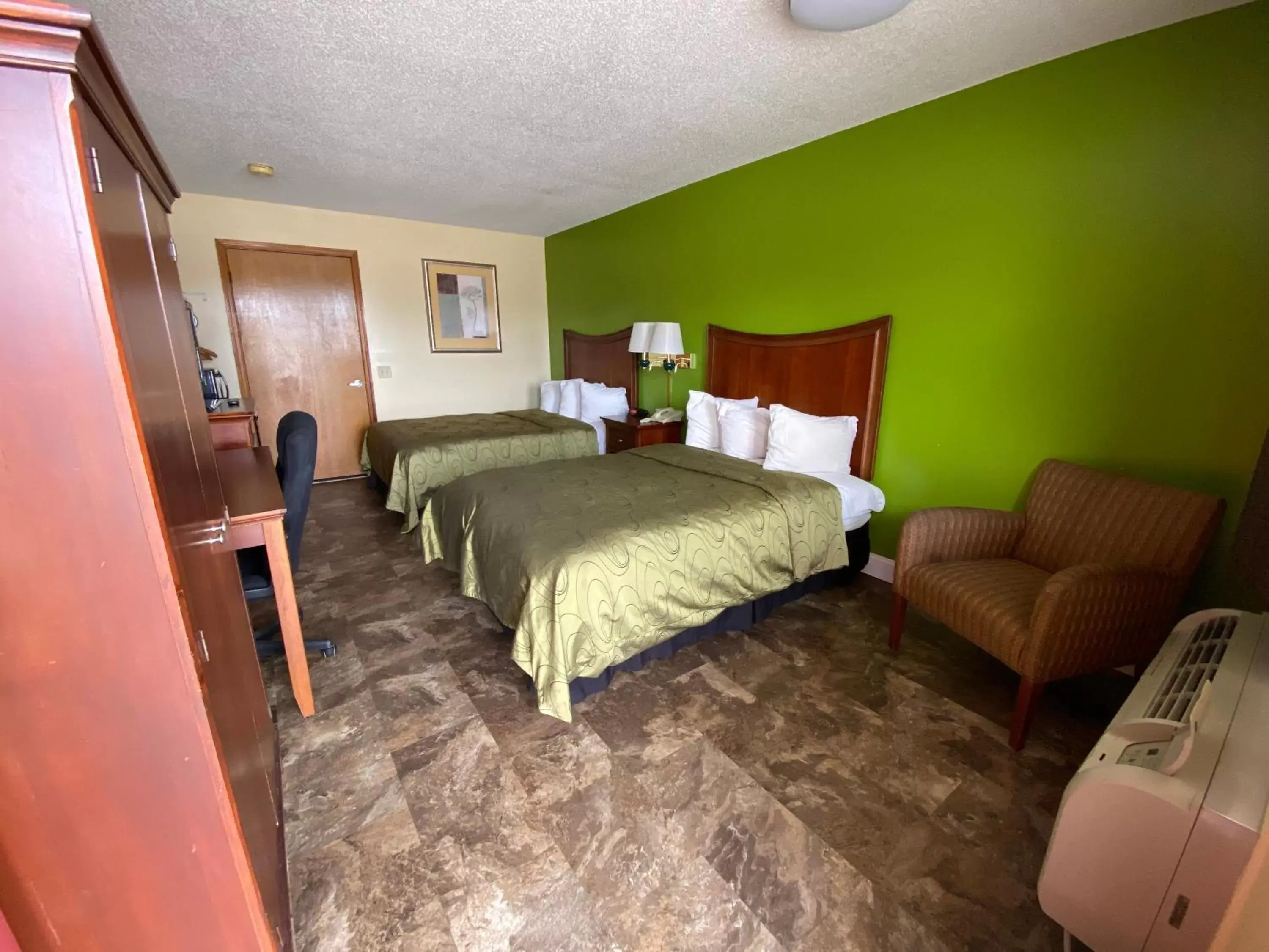 Budget Host Inn - Baxley