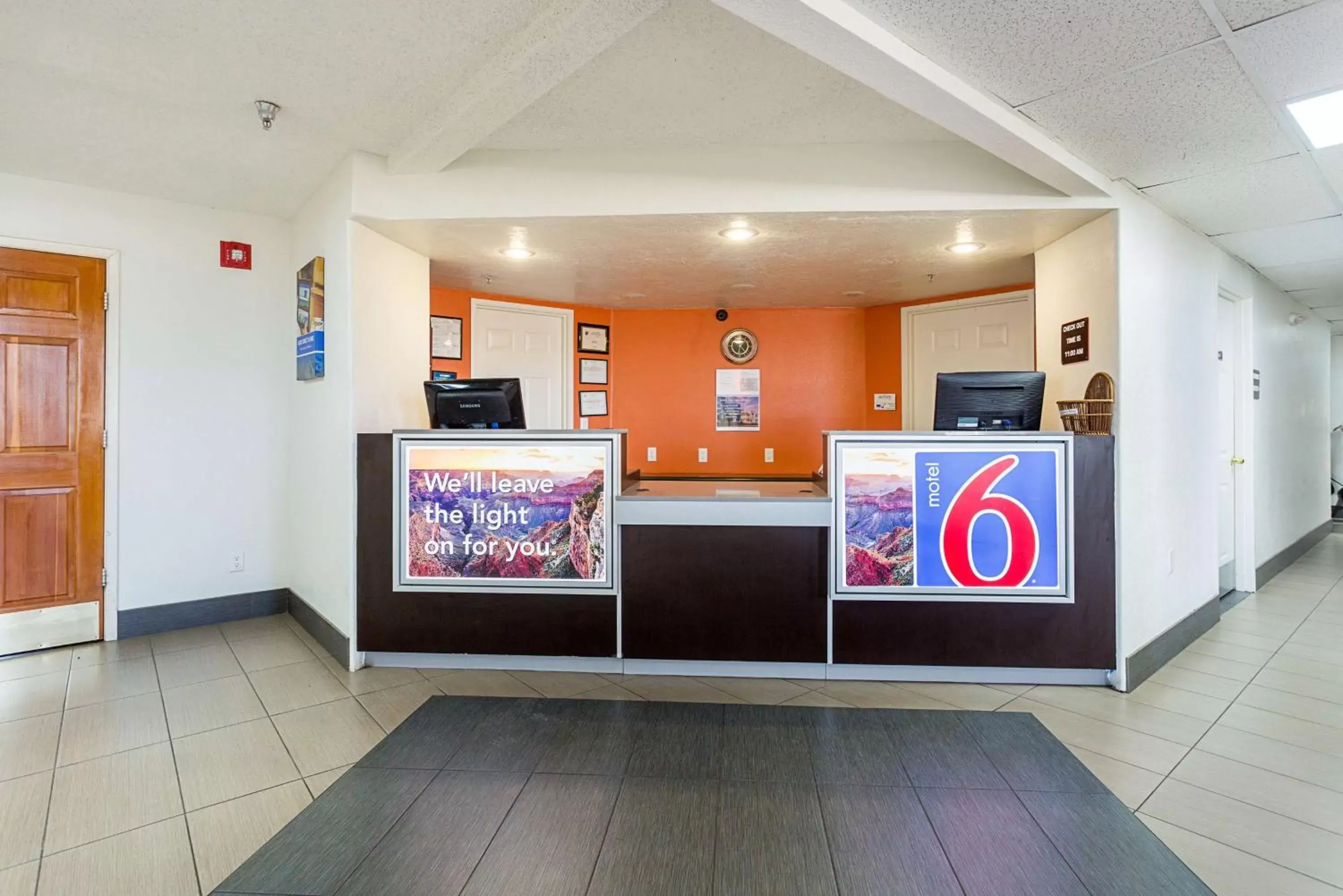 Property logo or sign, Lobby/Reception in Motel 6-Williams, AZ - West - Grand Canyon