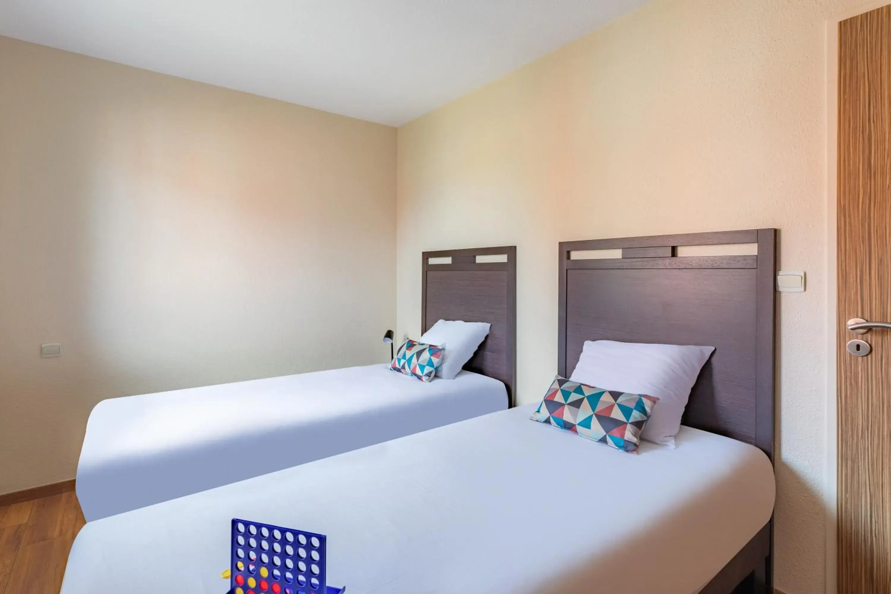 Bed in Appart'City Classic Toulouse Saint-Simon Bed in Appart'City Classic Toulouse Saint-Simon