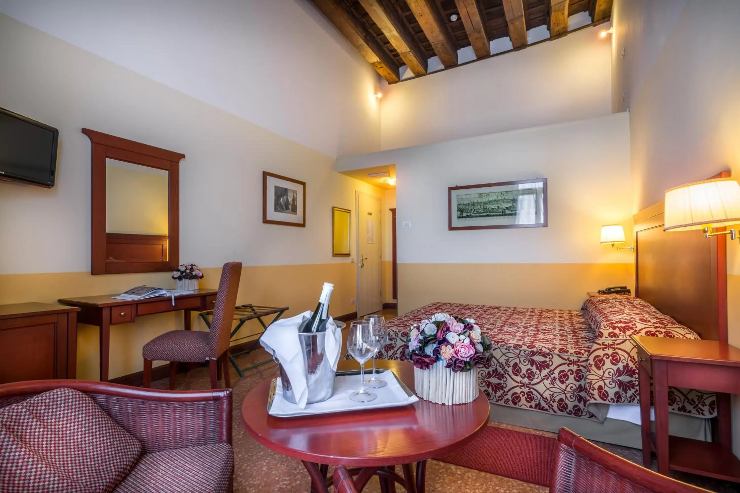 Bedroom, Restaurant/Places to Eat in Palazzo Marcello Hotel Al Sole