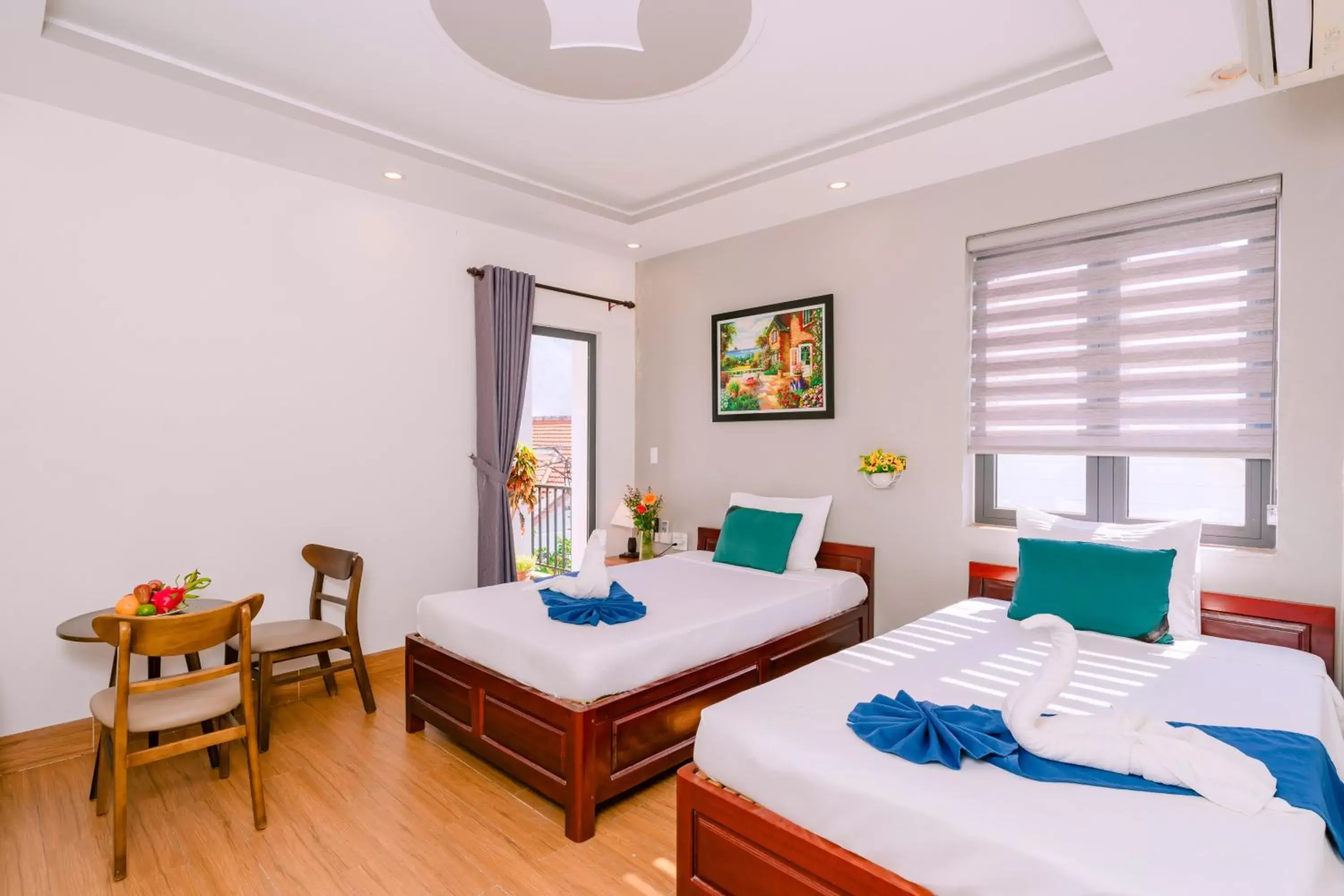 Twin Room - single occupancy in Vinh Khang Homestay Twin Room - single occupancy in Vinh Khang Homestay