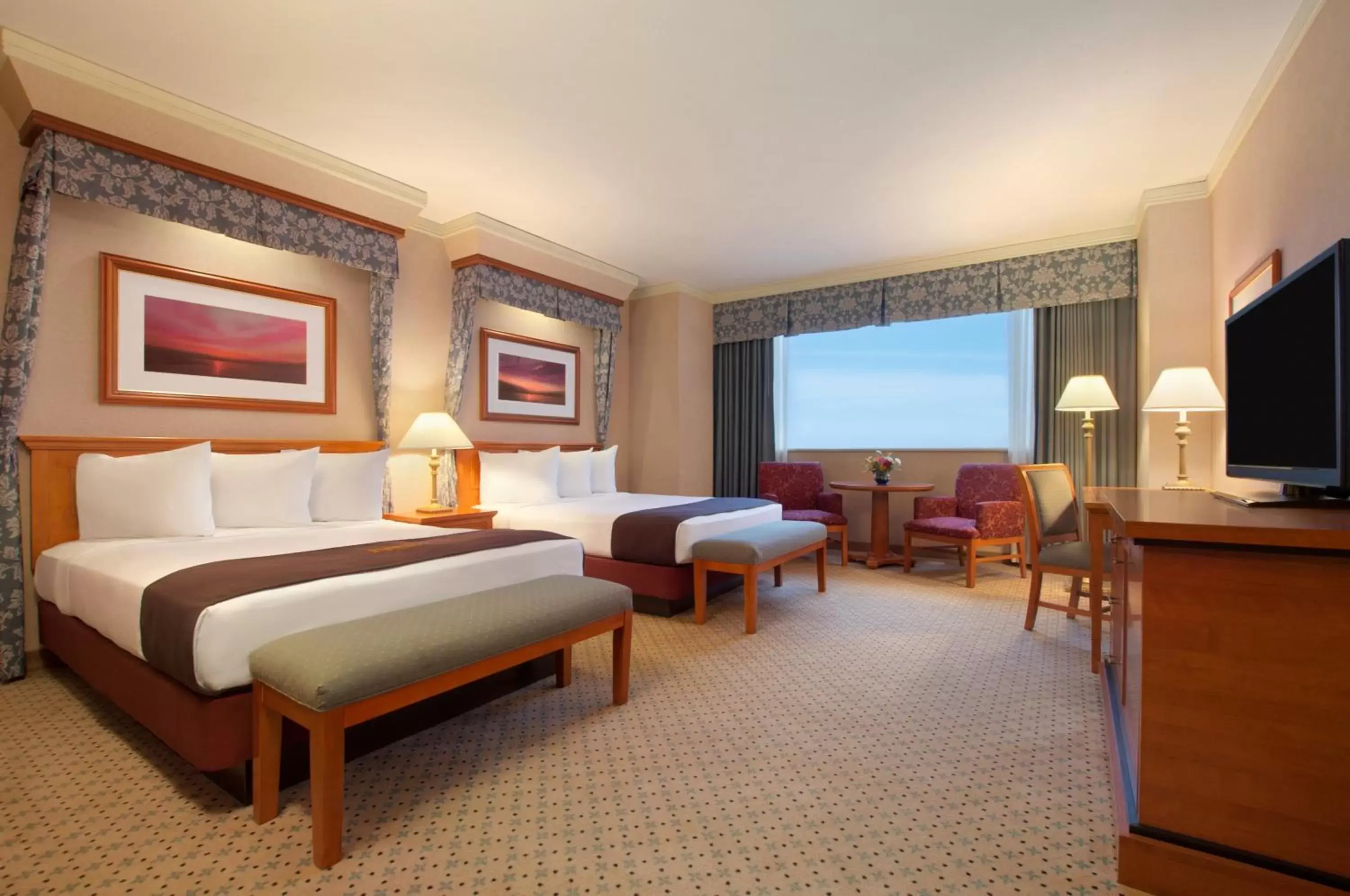 Bed in Harrah's Resort Atlantic City Hotel & Casino
