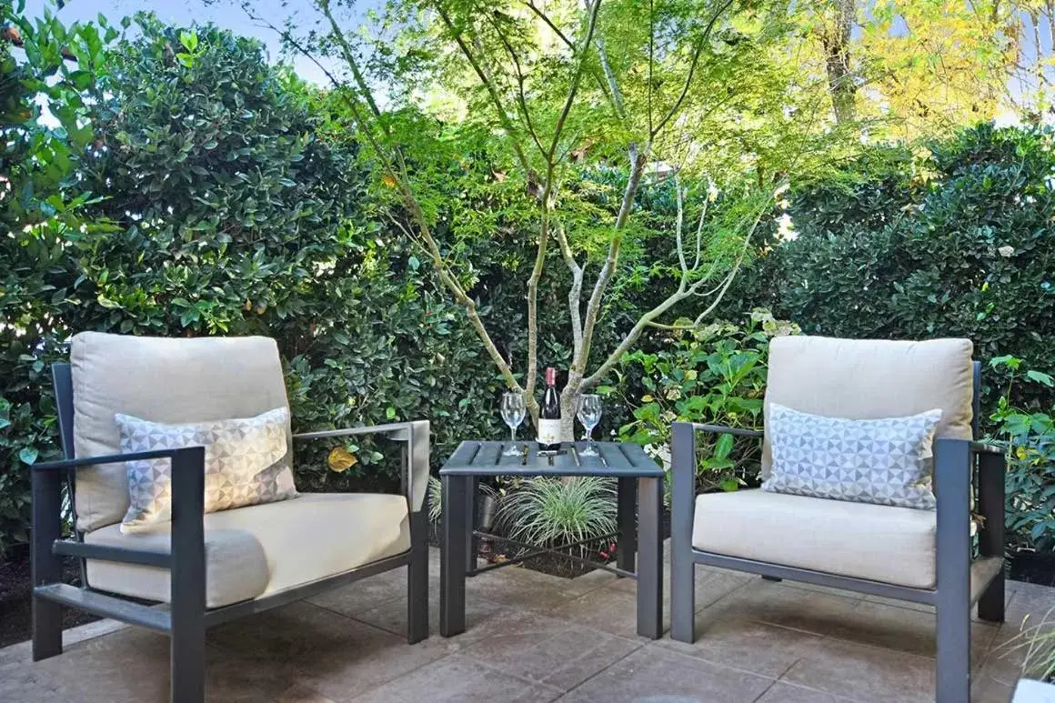 Seating Area in Bungalows 313