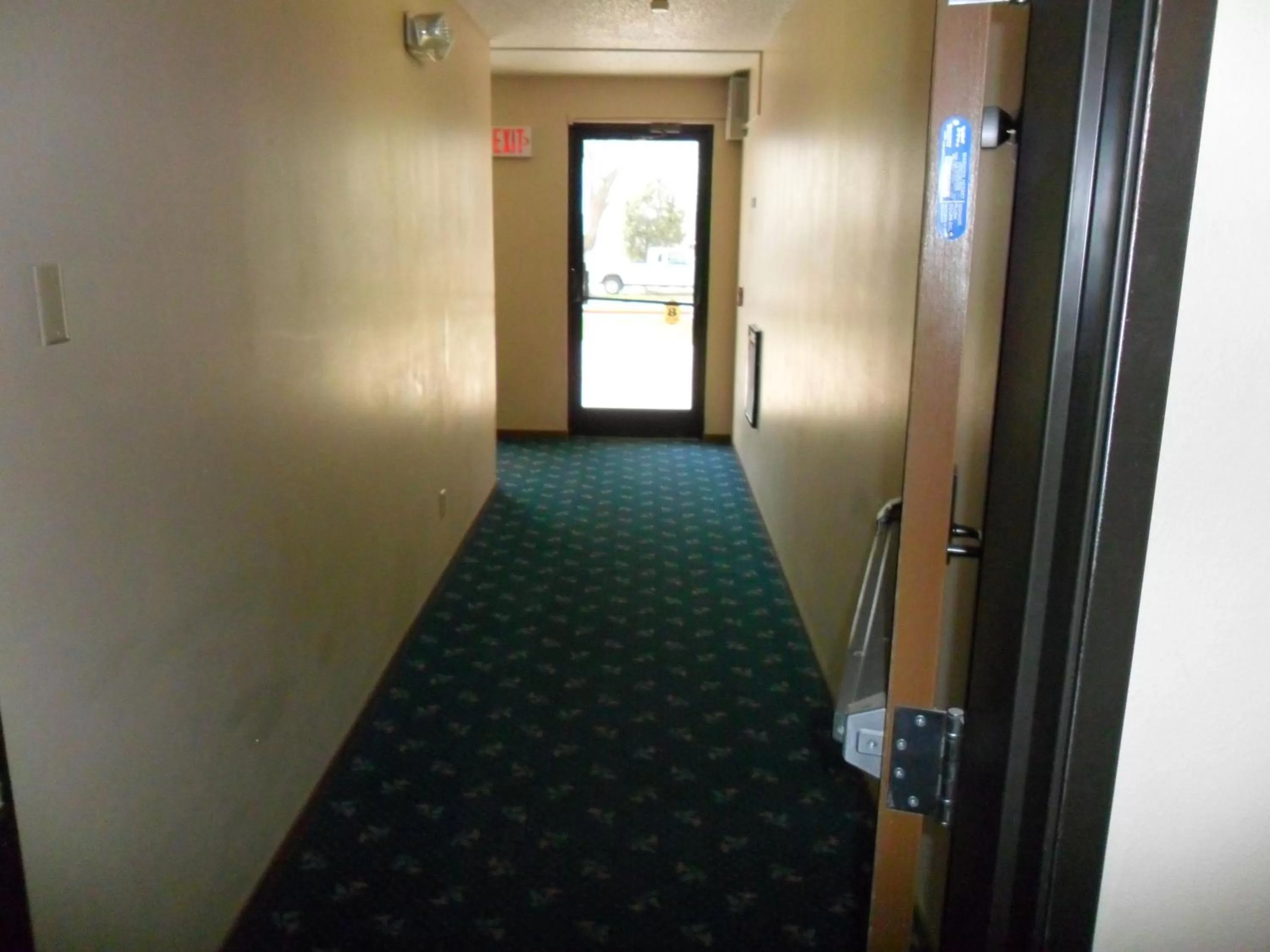 Day in Super 8 by Wyndham Chadron NE