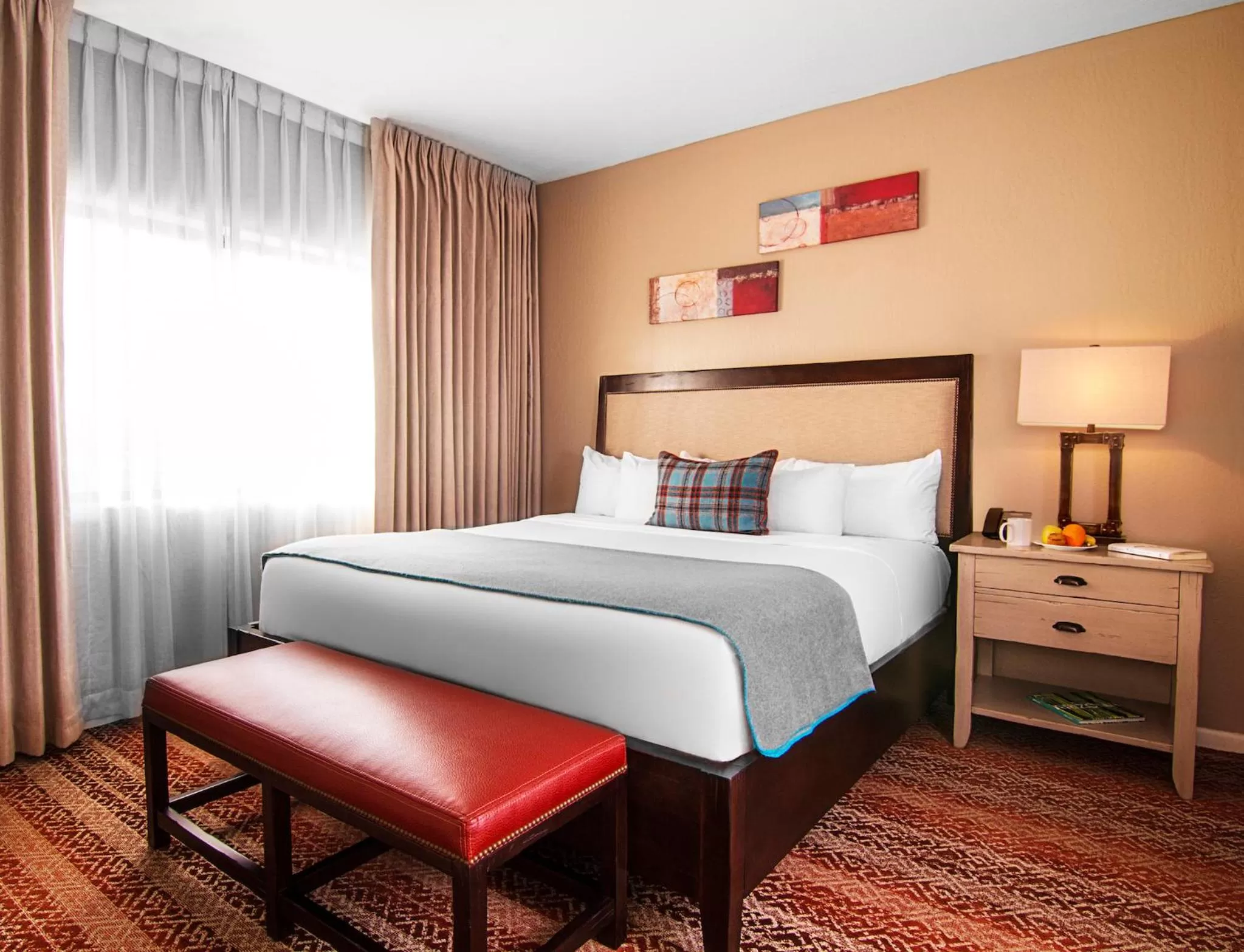 Bedroom, Bed in Orchards Inn