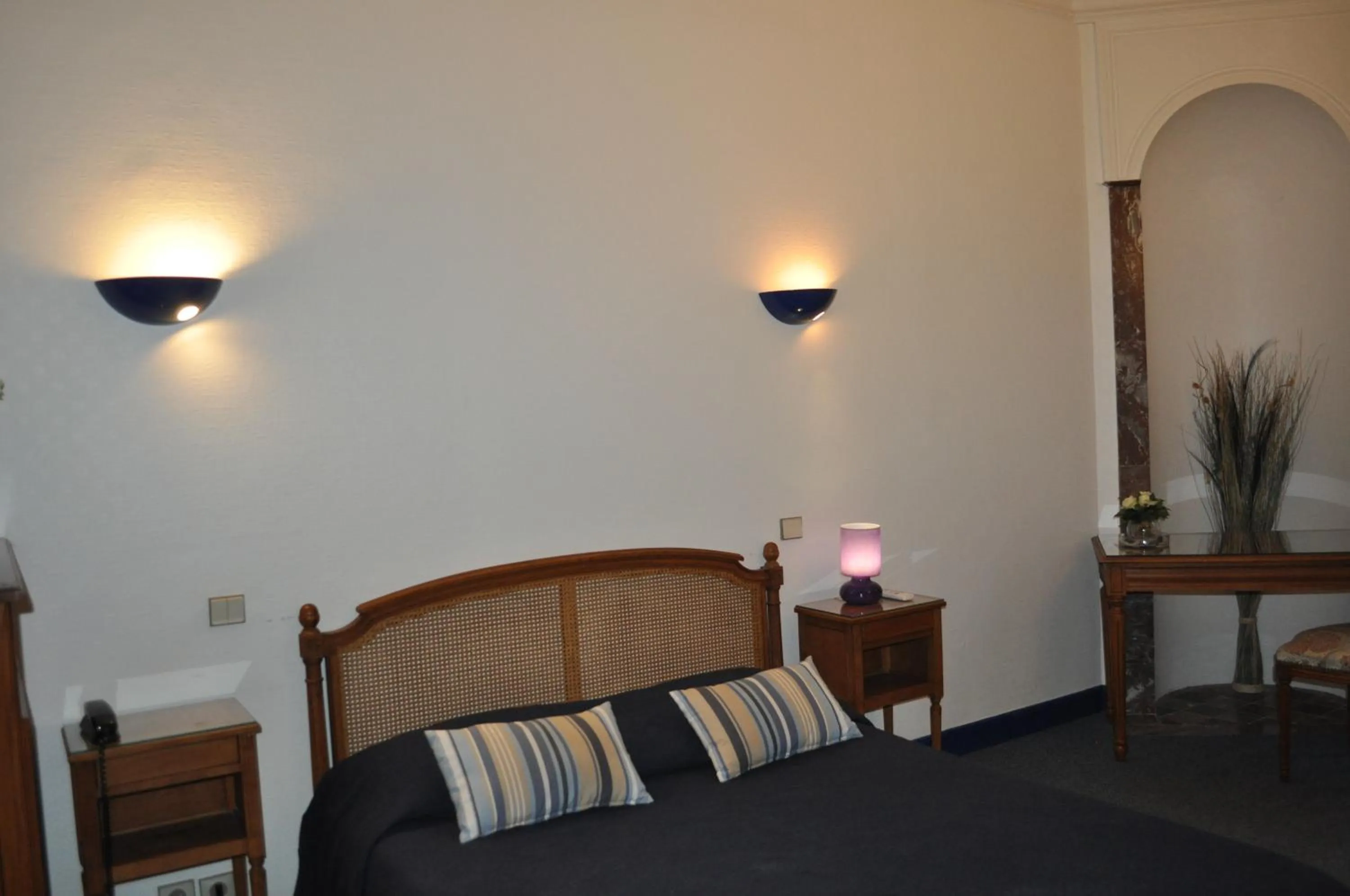 Decorative detail in Hôtel du Centre