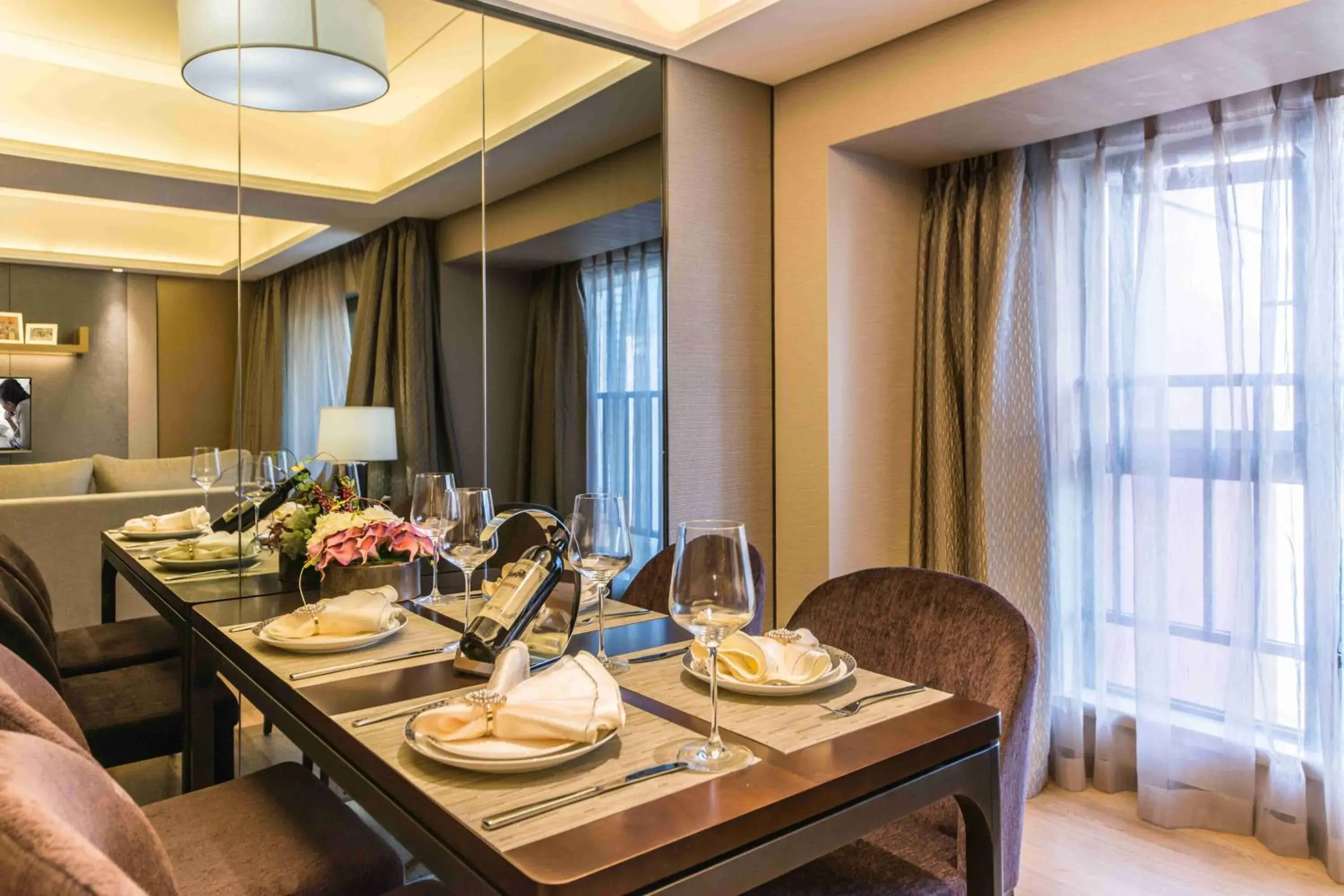 Dining area in Somerset Grandview Shenzhen Dining area in Somerset Grandview Shenzhen