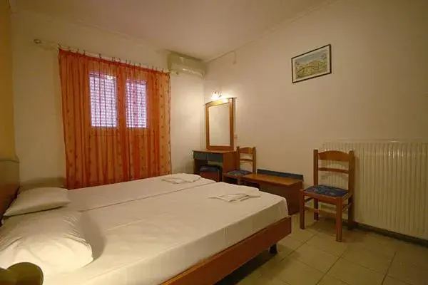 Photo of the whole room, Bed in Metaxa Hotel Photo of the whole room, Bed in Metaxa Hotel