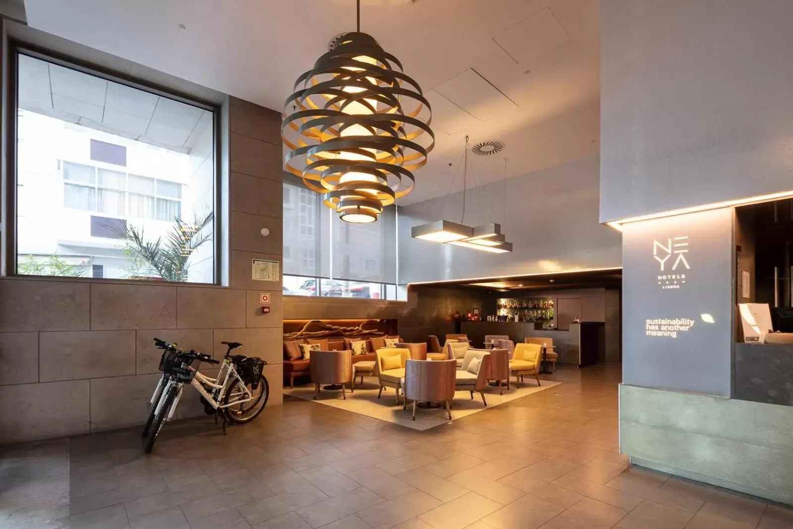 Lobby or reception, Restaurant/Places to Eat in NEYA Lisboa Hotel