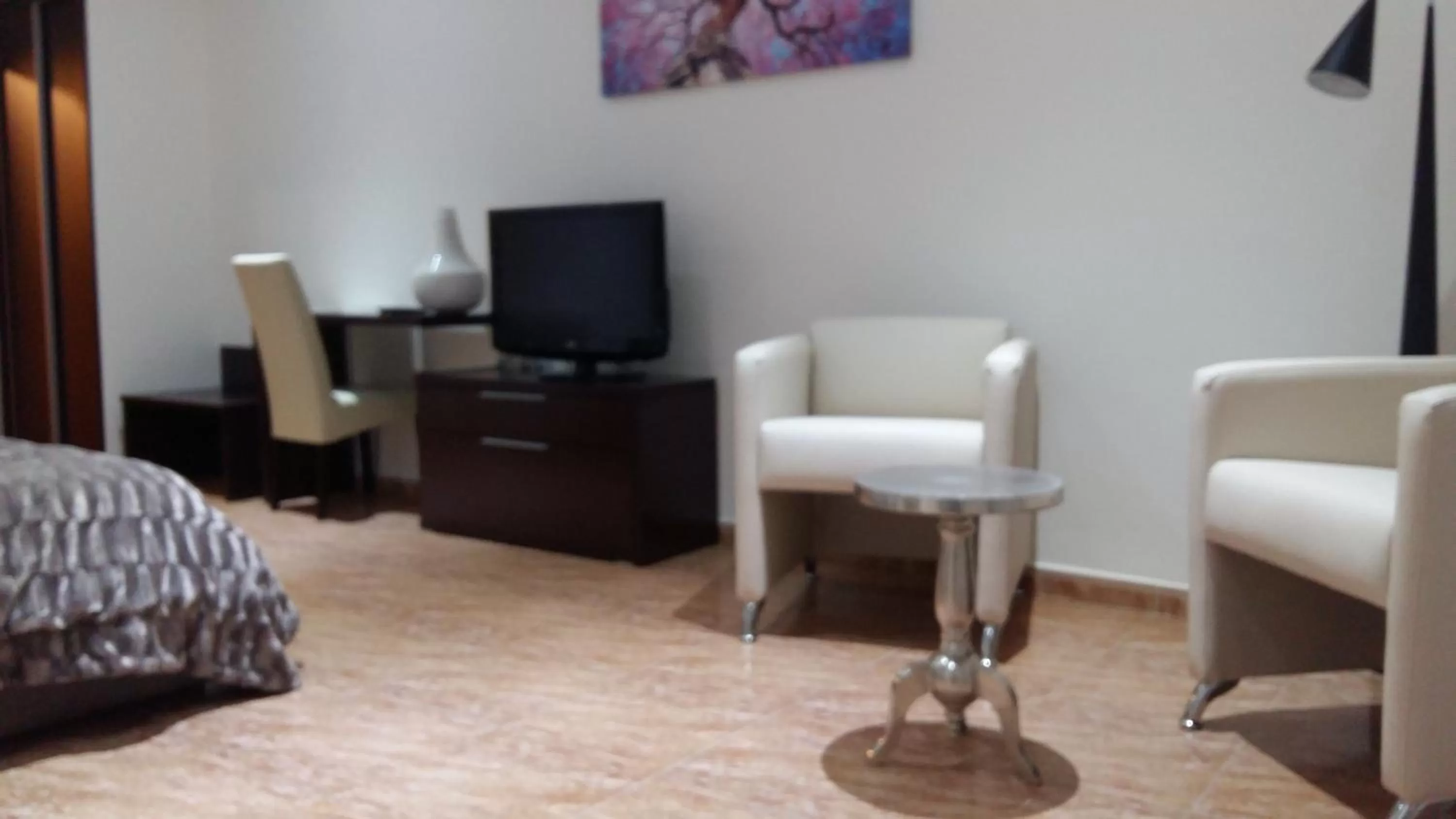 Photo of the whole room, Seating Area in Hotel Oasis Familiar