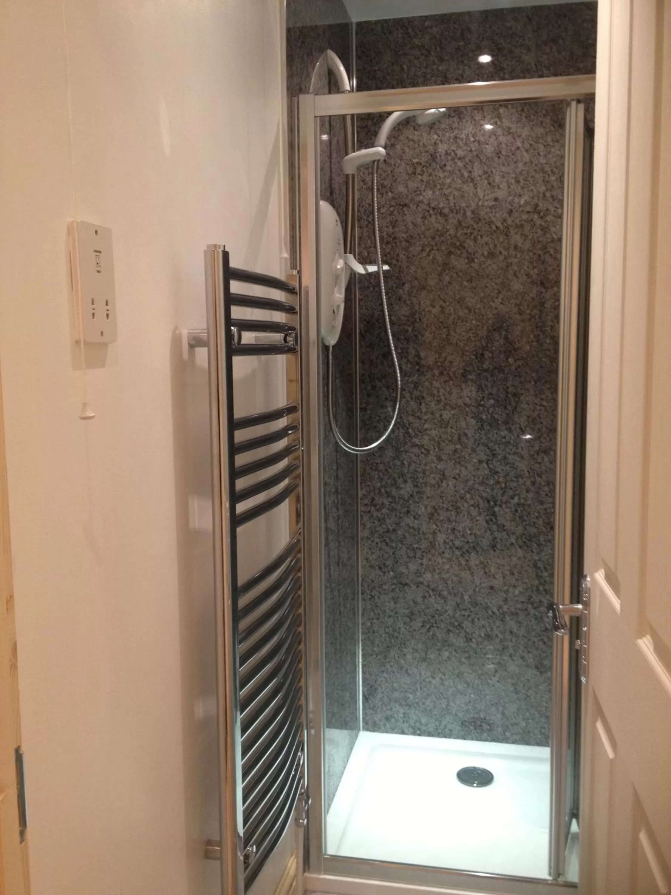 Shower in The Waterwheel