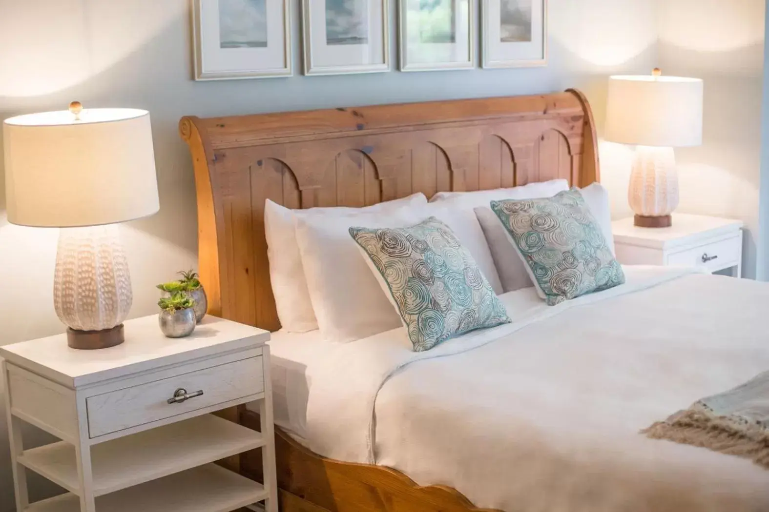 Bed in The Villages at Ocean Edge Resort & Golf Club