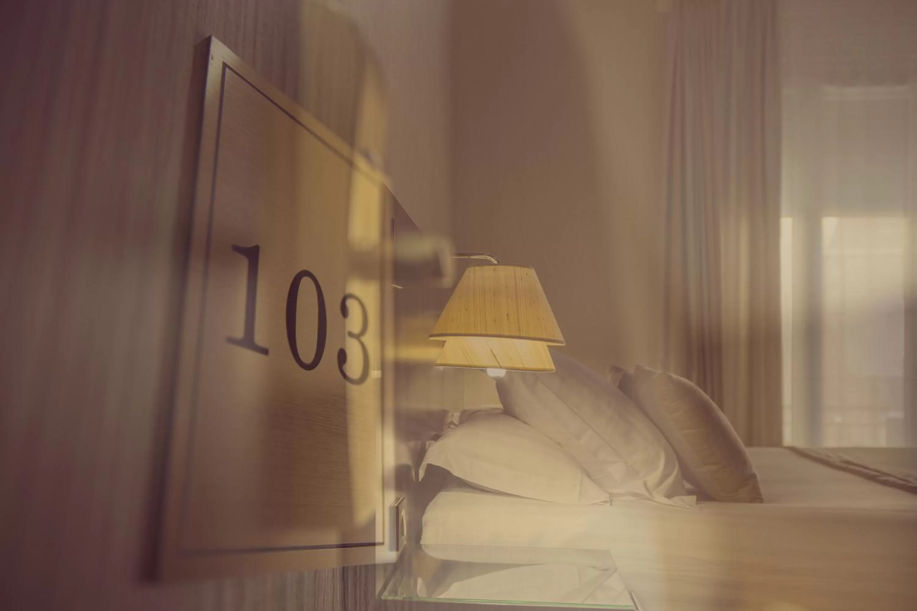 Photo of the whole room, Bed in Best Western Plus Richelieu