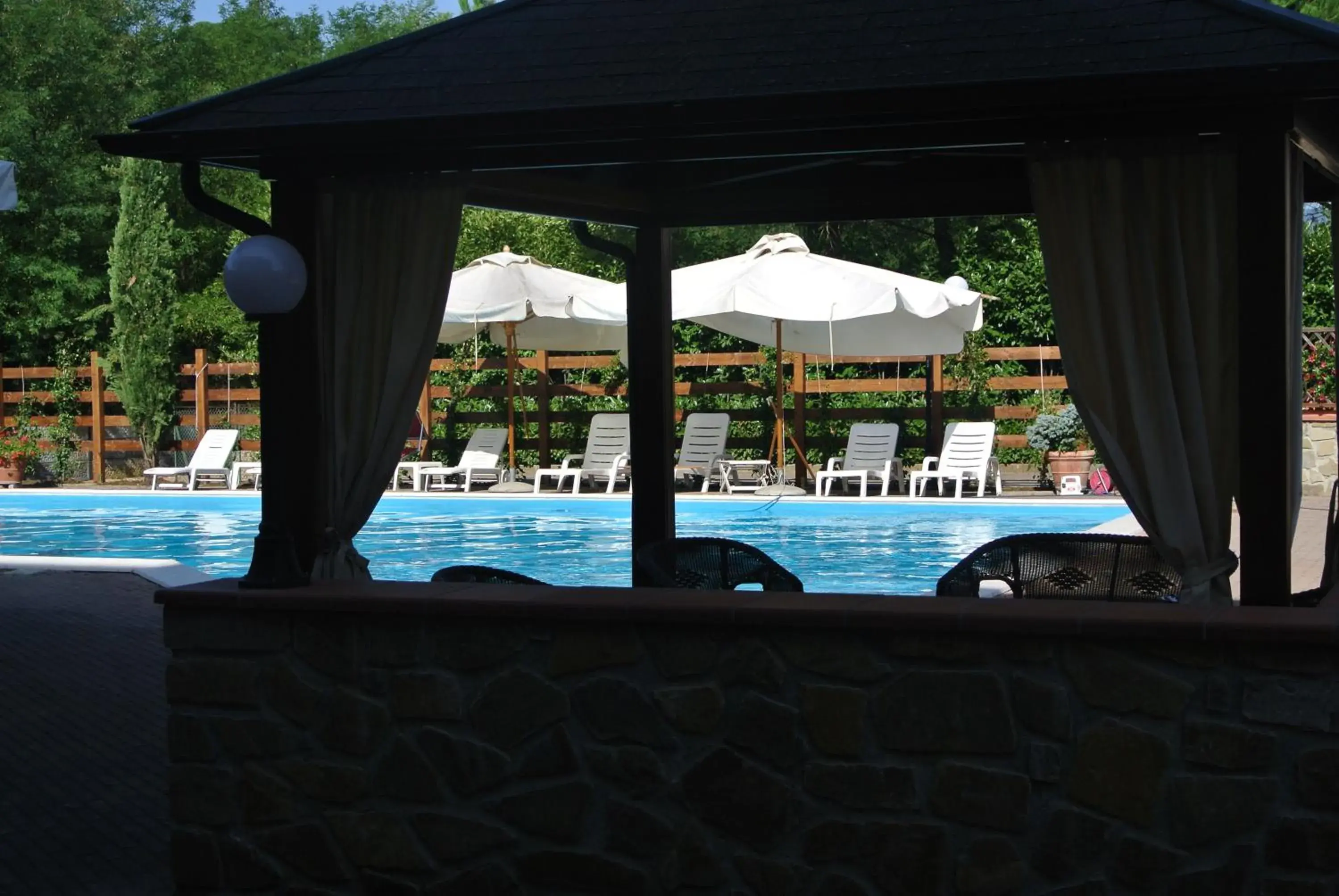 Garden, Swimming Pool in Parc Hotel