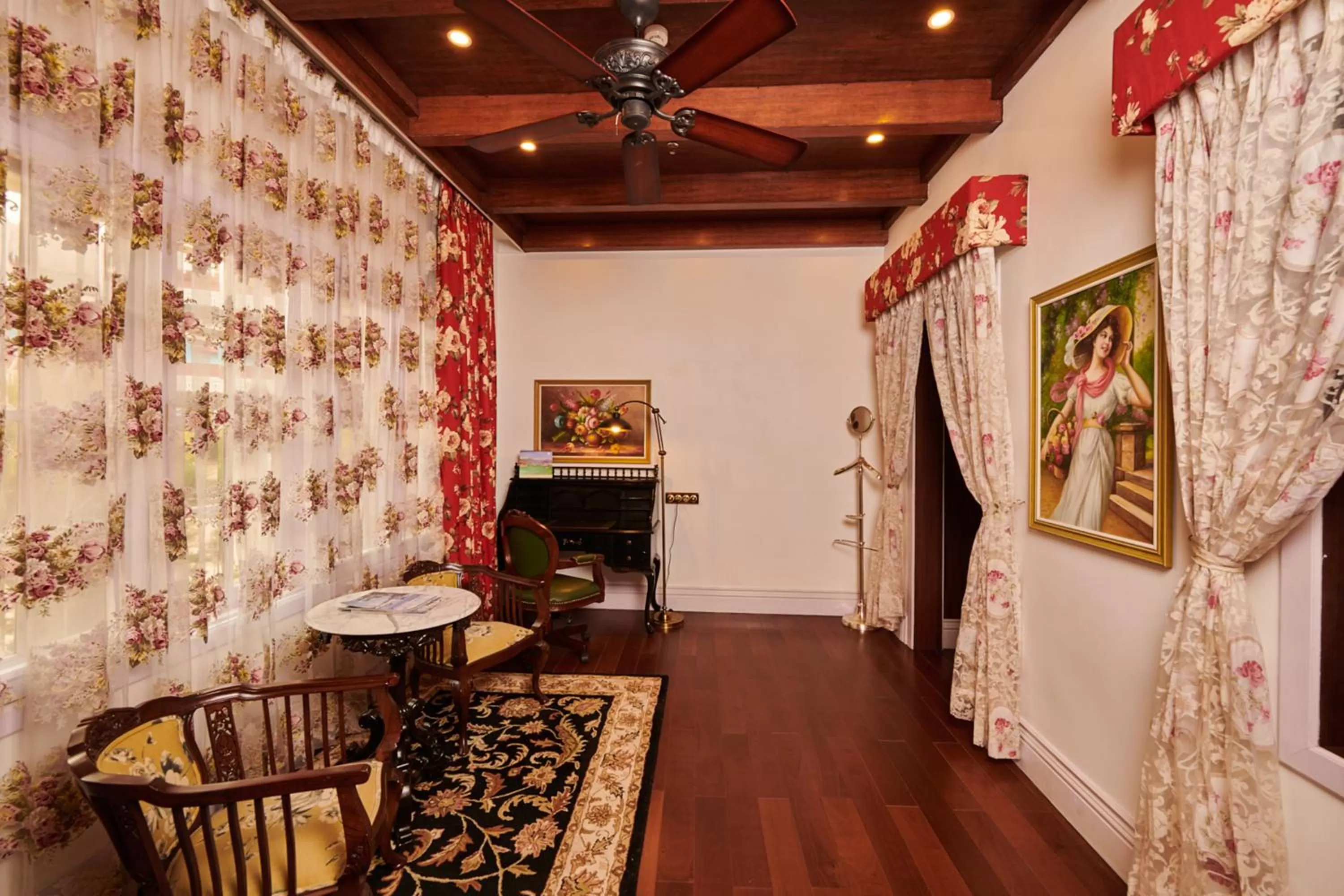 Seating area in MAYFAIR Himalayan Spa Resort