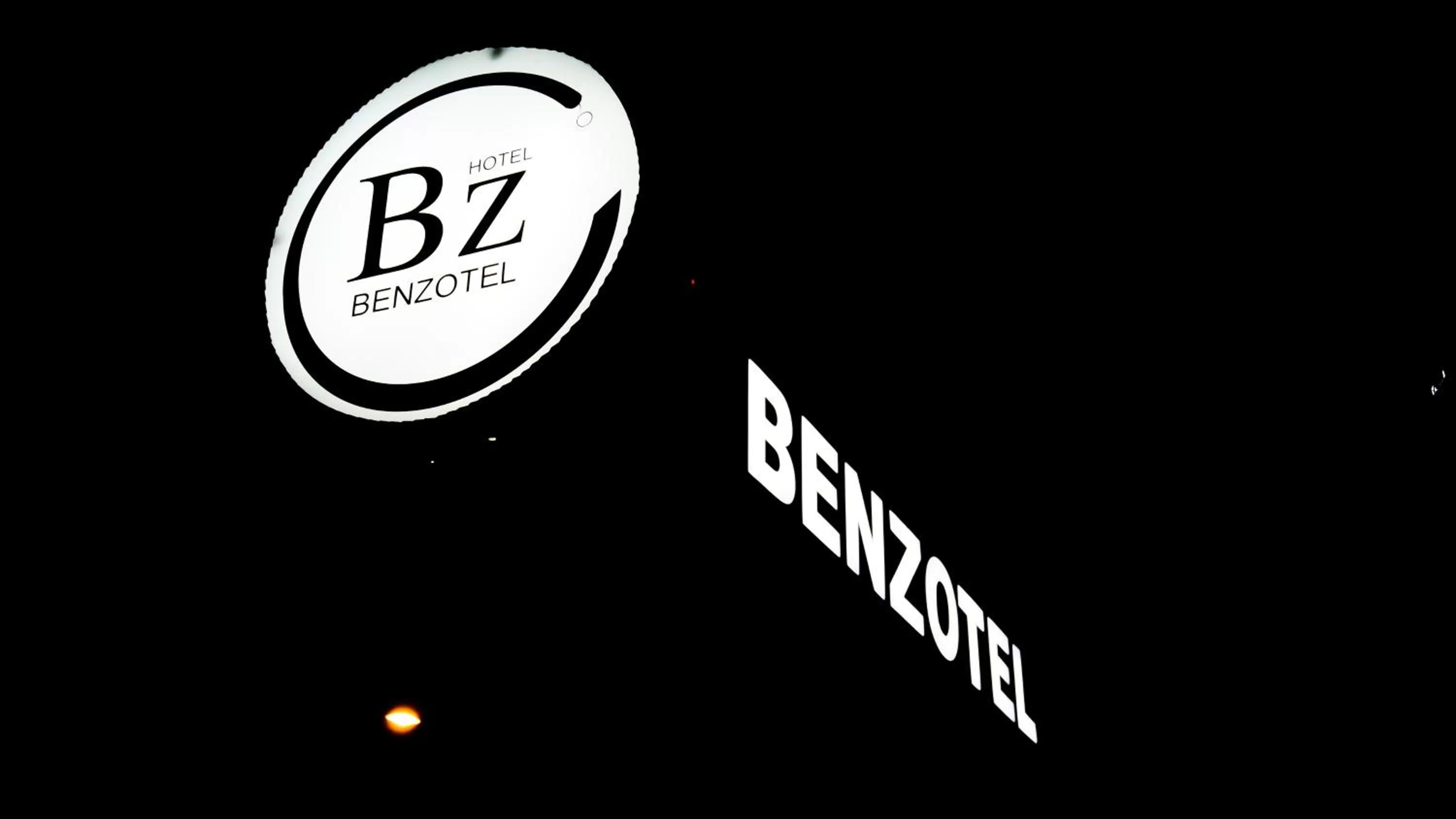 Facade/entrance in KhaoLak Benzotel