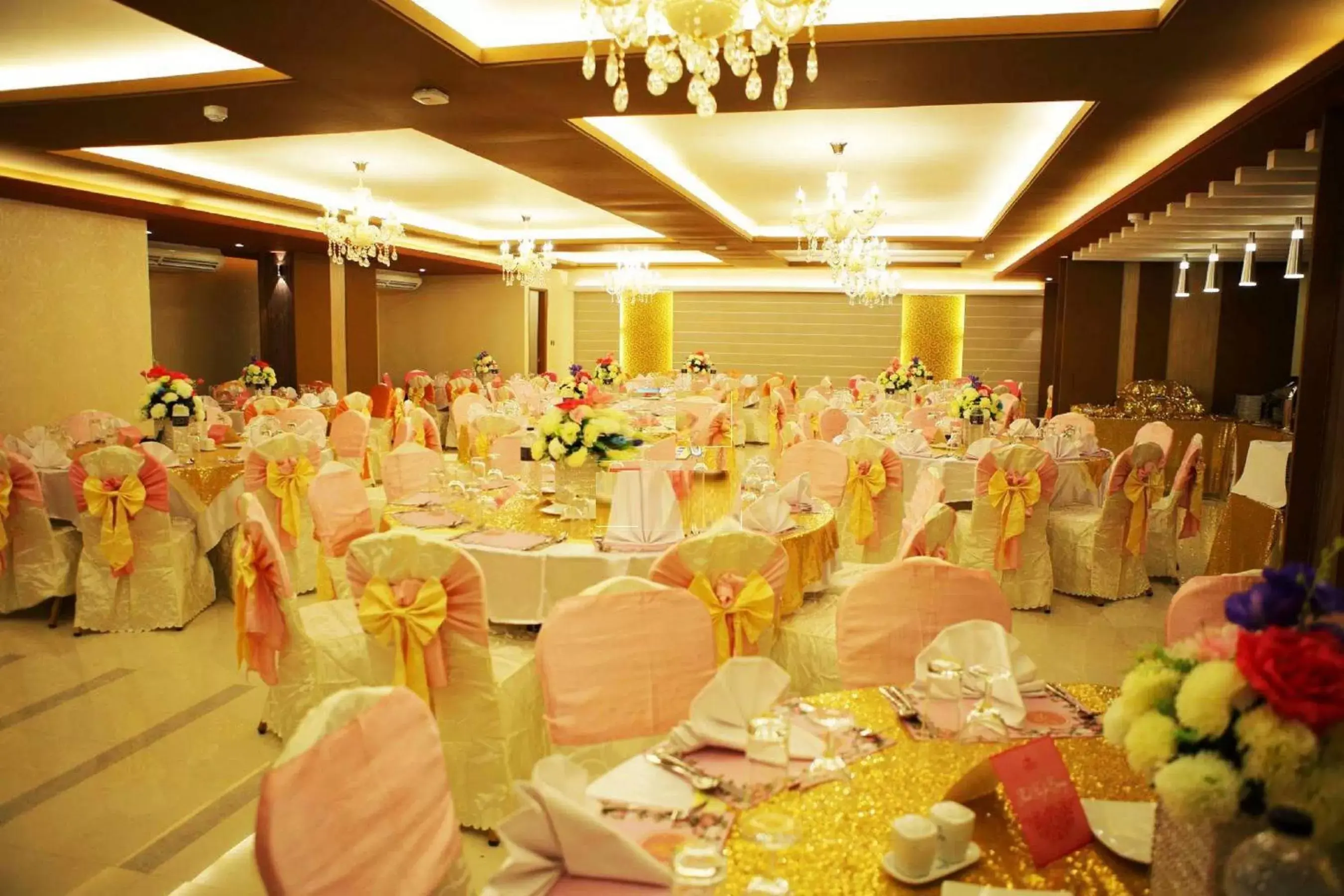 Restaurant/places to eat, Banquet Facilities in Asia Hotel & Resorts