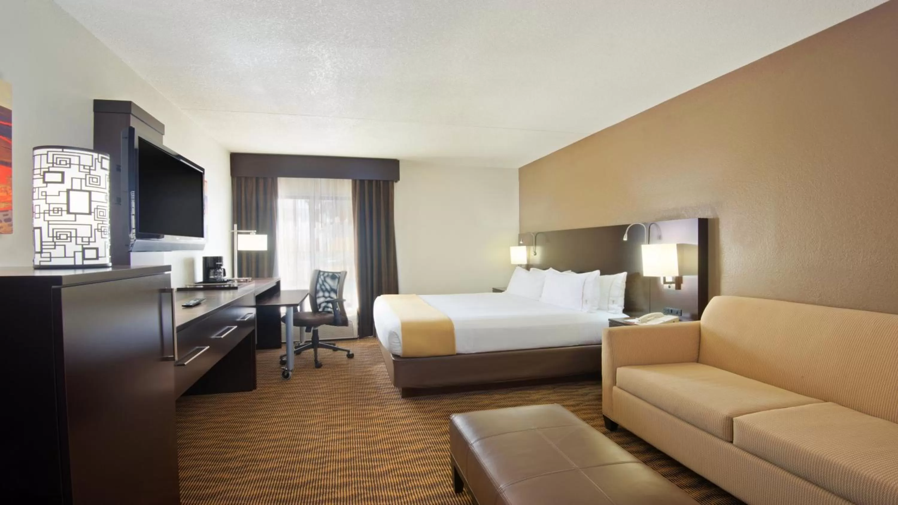 Photo of the whole room, Bed in Holiday Inn Express Hotel & Suites Colby by IHG