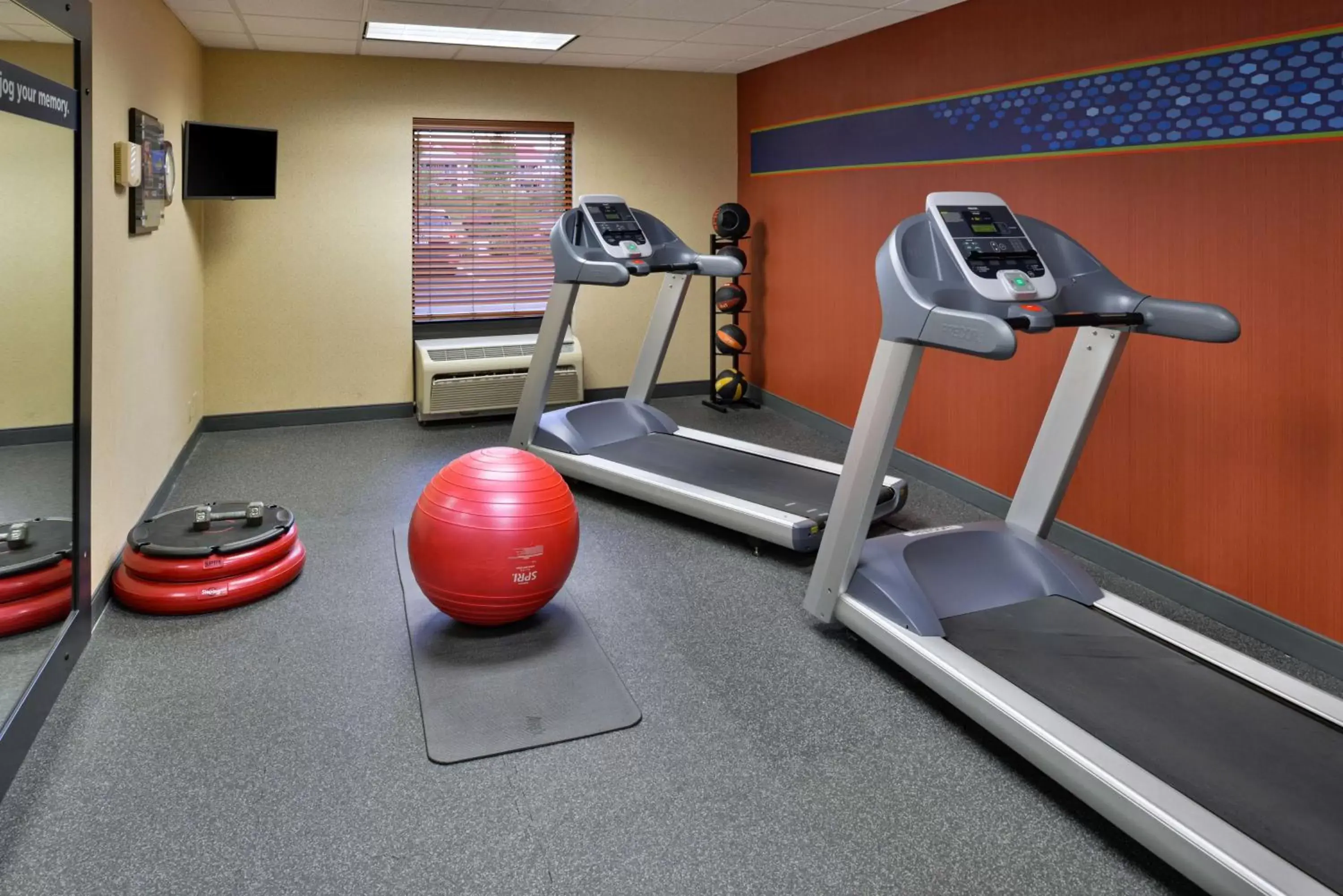 Fitness centre/facilities, Fitness Center/Facilities in Hampton Inn Wytheville